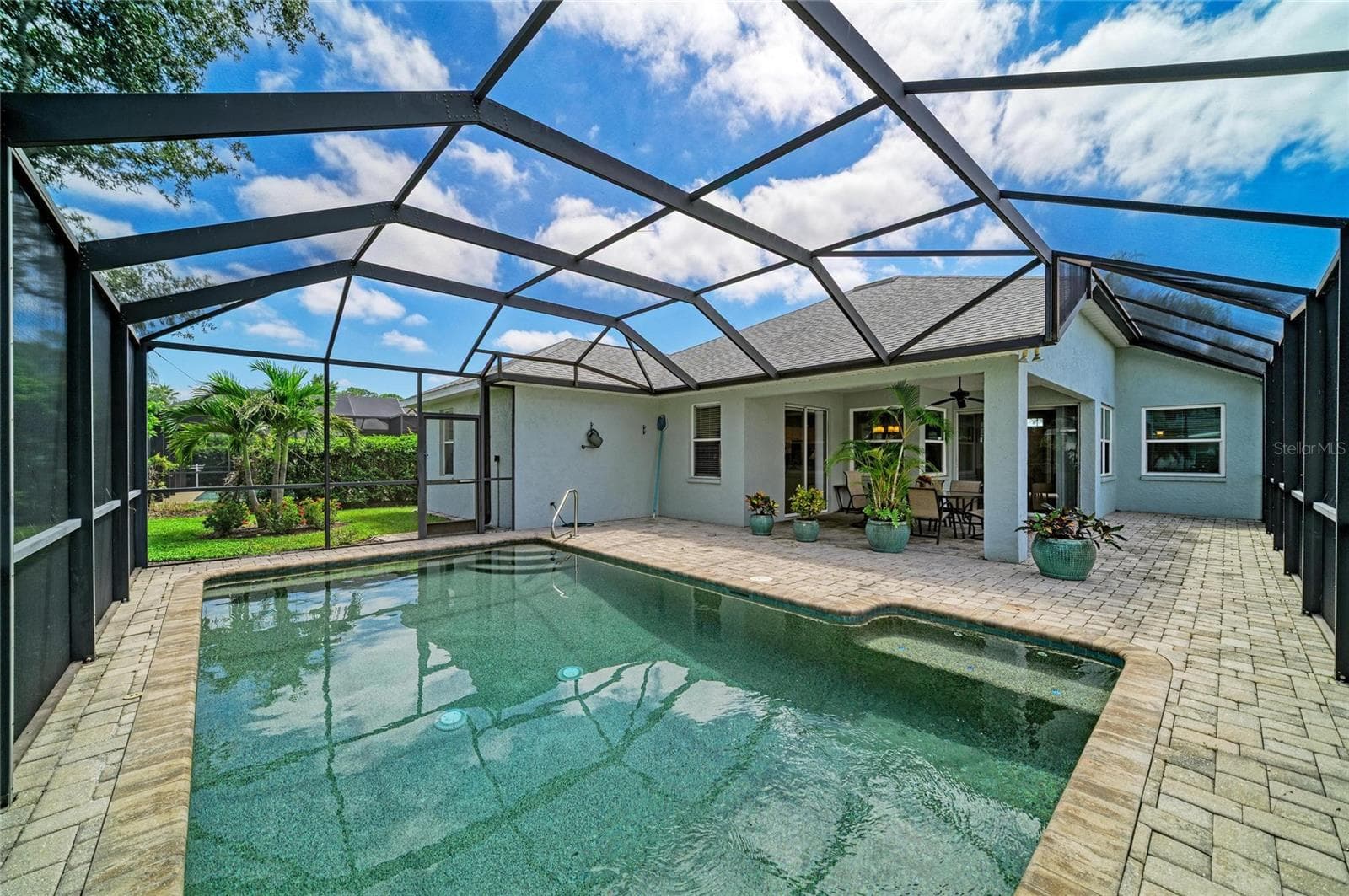 Single Family Residence at 12105 BEEFLOWER DR, LAKEWOOD RANCH, photo 34 of 41