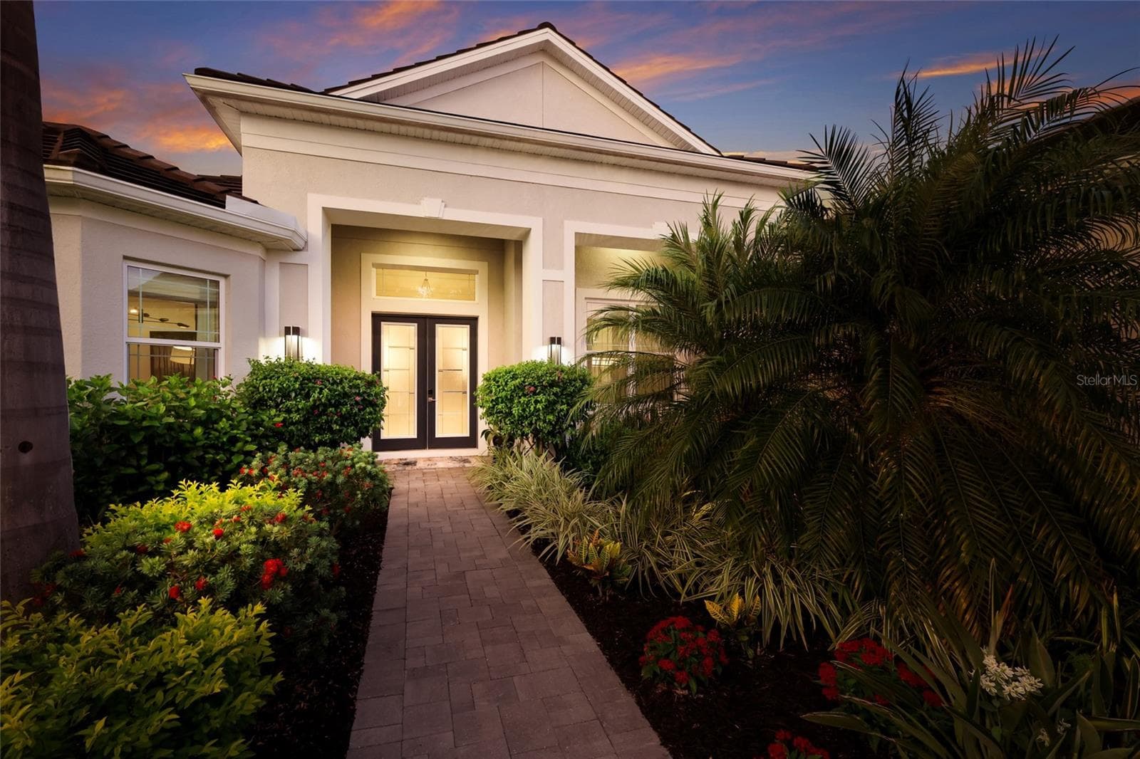 Single Family Residence at 7050 TAMWORTH PKWY, SARASOTA, photo 3 of 71