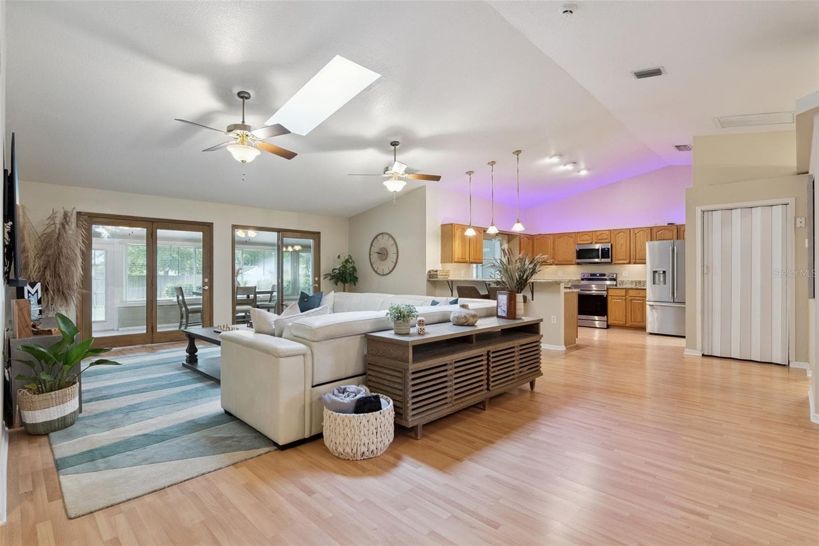 Great Room / Kitchen - 1521 FRANCES DR, APOPKA