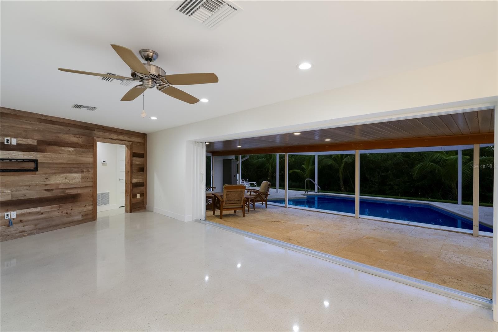 Single Family Residence at 6561 BAYOU HAMMOCK RD, LONGBOAT KEY, photo 25 of 81