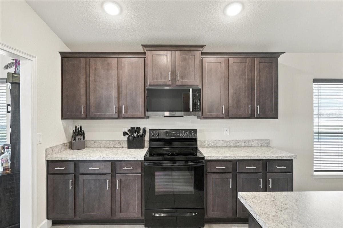Single Family Residence at 486 PANARO LN, HAINES CITY, photo 14 of 46