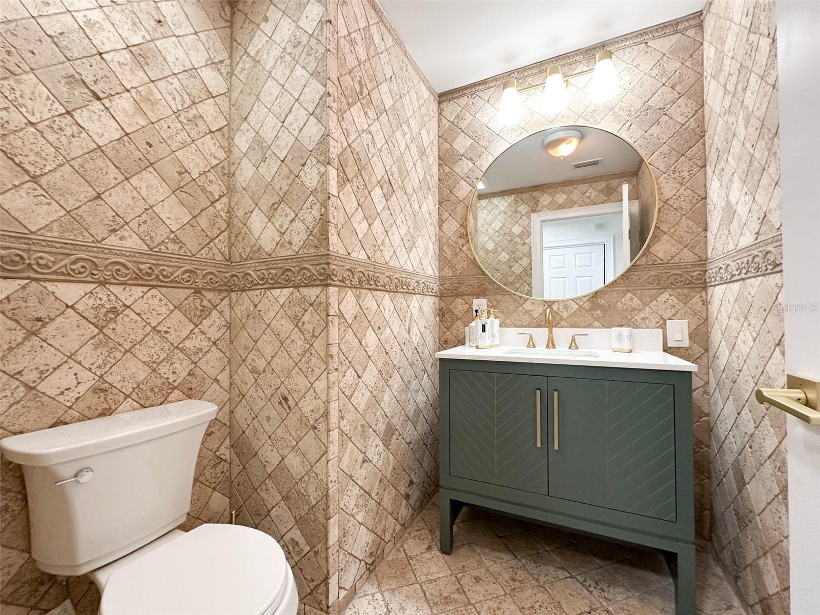 Half Bath Down Stairs 1st Floor - 3114 LITTLE RD, VALRICO