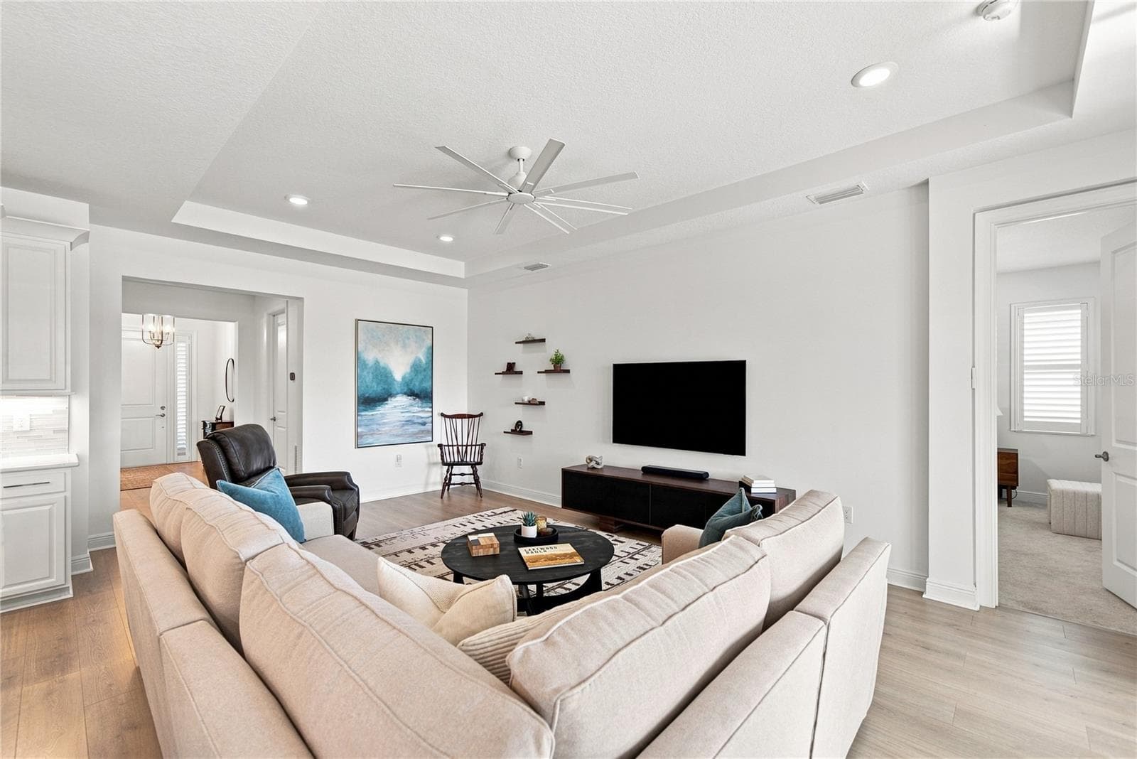 Single Family Residence at 4952 FAIRHOPE CIR, LAKEWOOD RANCH, photo 13 of 77
