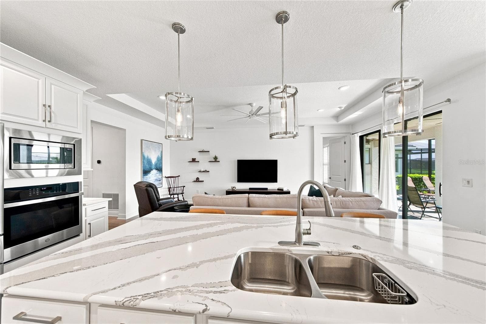 Single Family Residence at 4952 FAIRHOPE CIR, LAKEWOOD RANCH, photo 17 of 77