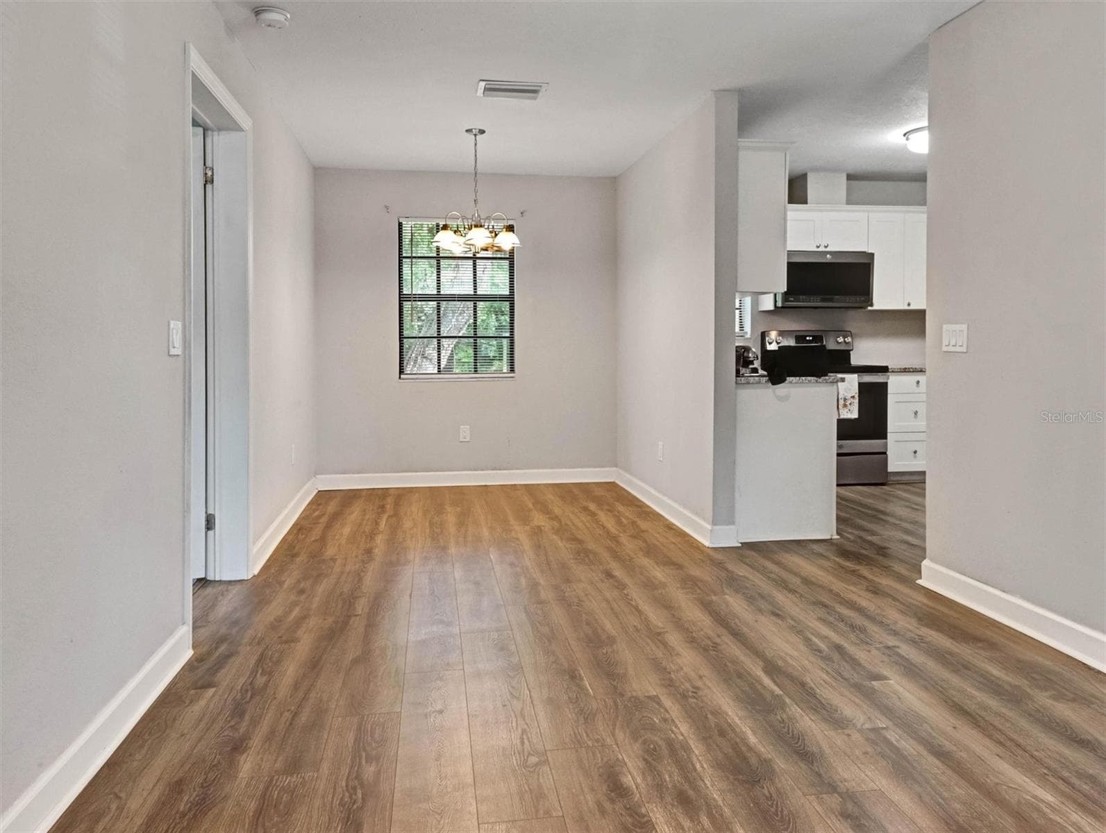 Dining Room or Office Space - 1612 E NORTH BAY ST, TAMPA