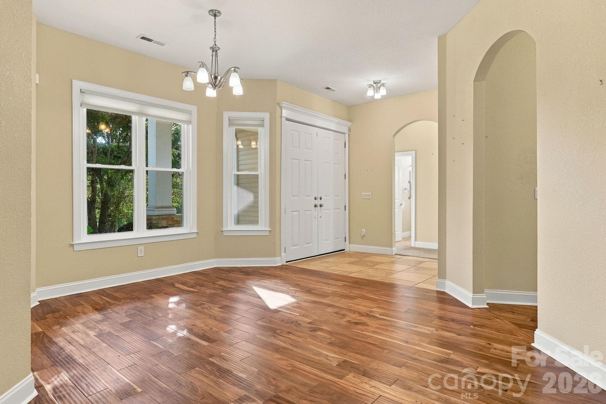 Arched doorways - 57 Talon Trail Lane, Etowah
