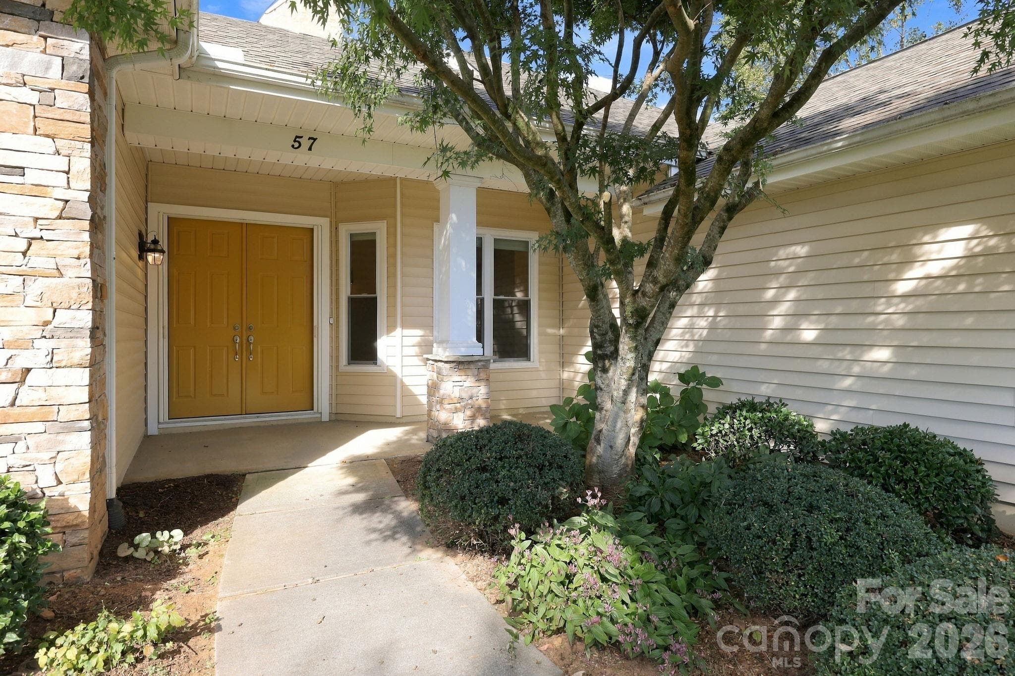 Large dual opening doors - 57 Talon Trail Lane, Etowah