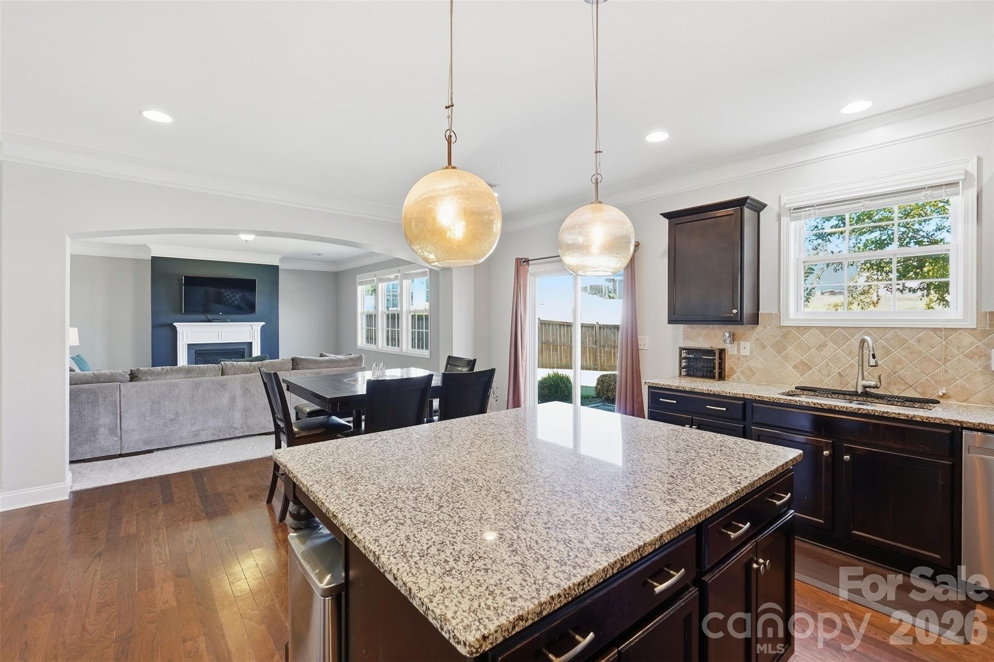 Oversized Island - 13507 David Jennings Avenue, Charlotte