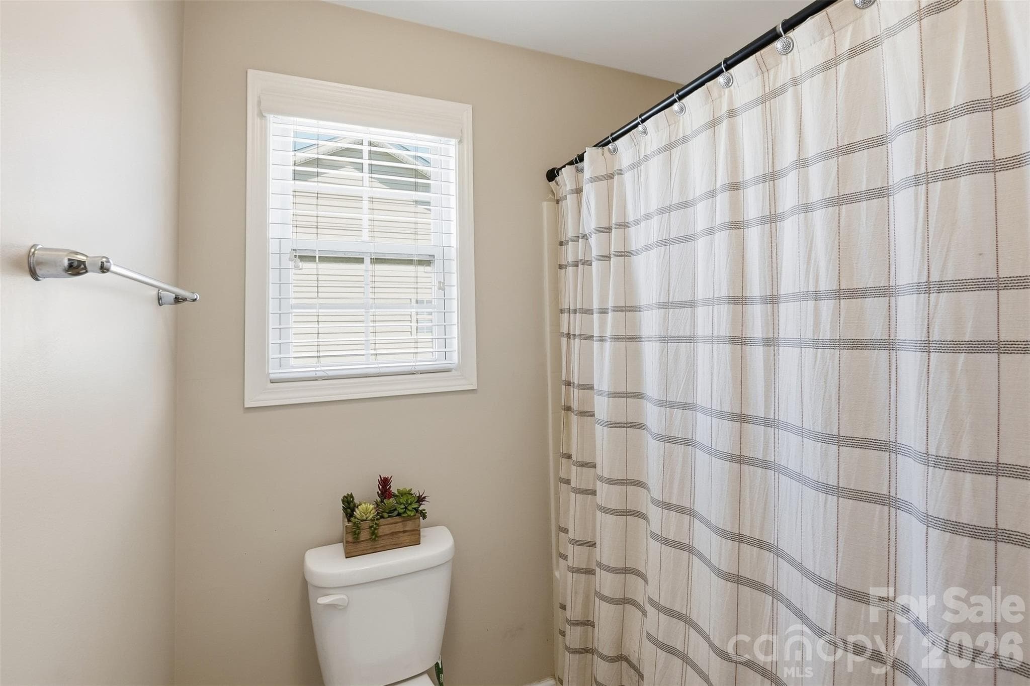 Jack and Jill Bathroom 2 - 13507 David Jennings Avenue, Charlotte