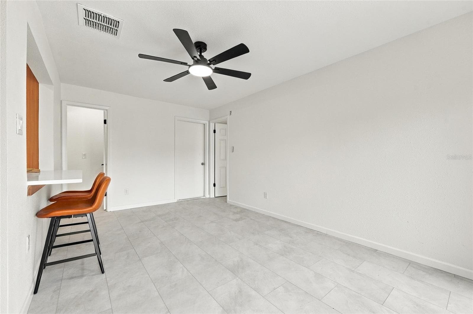 Single Family Residence at 613 CHARING CROSS CT, LAKE MARY, photo 15 of 50