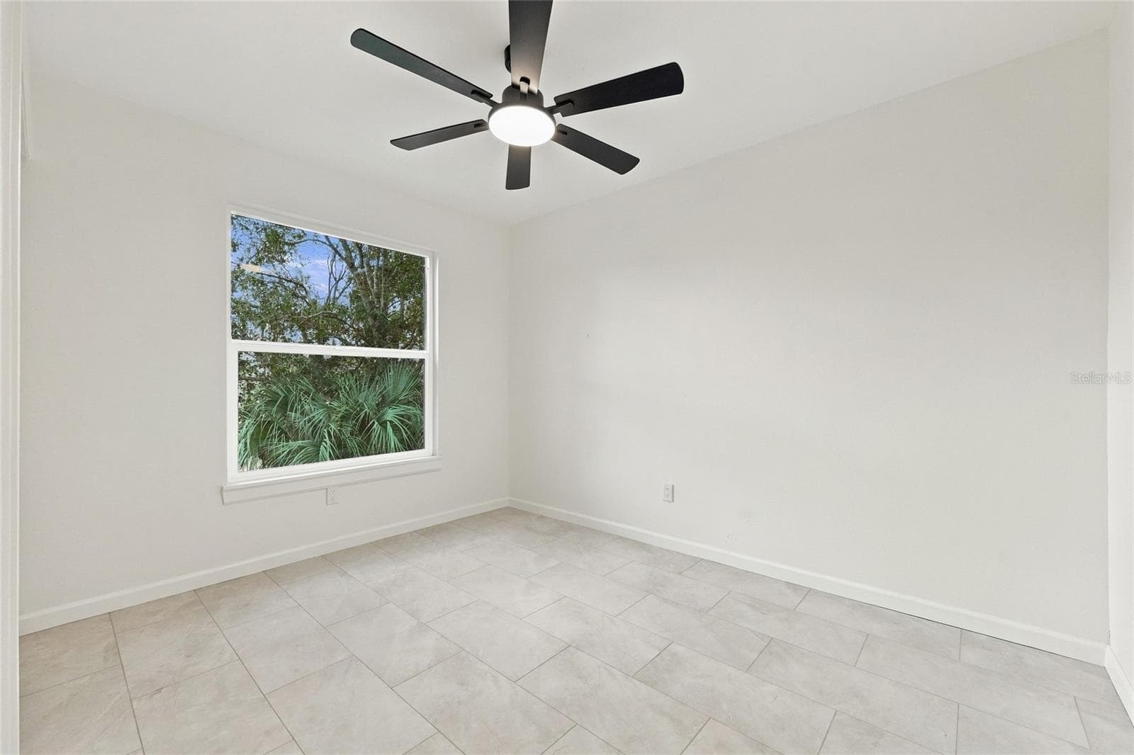 Single Family Residence at 613 CHARING CROSS CT, LAKE MARY, photo 31 of 50