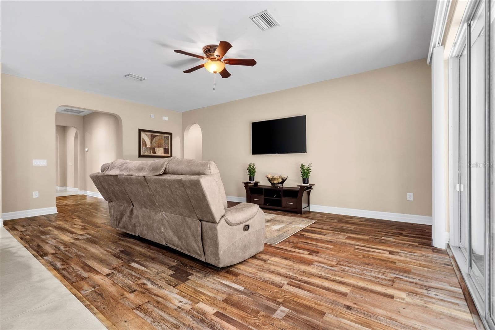 Family Great Room - 4432 VERMILLION SKY DR, WESLEY CHAPEL
