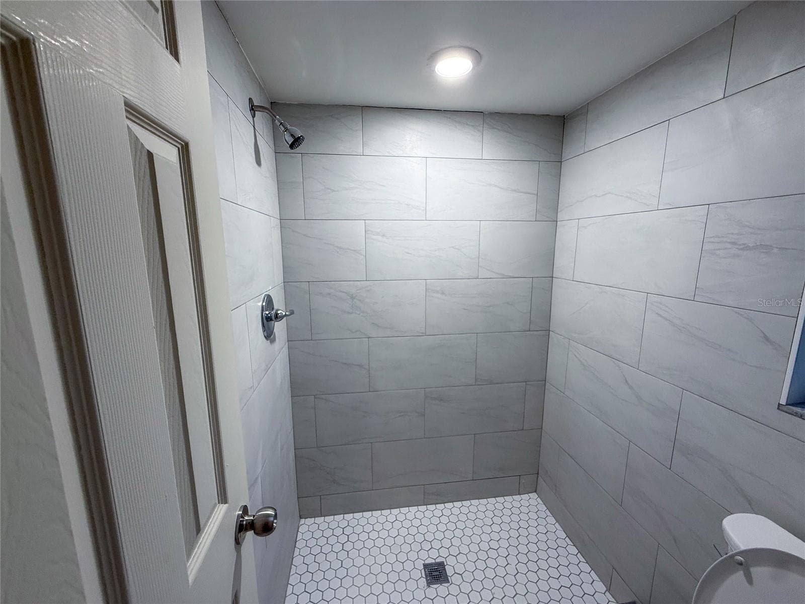 PRIMARY ENSUITE BATHROOM - 4405 CONTINENTAL BLVD, ORLANDO