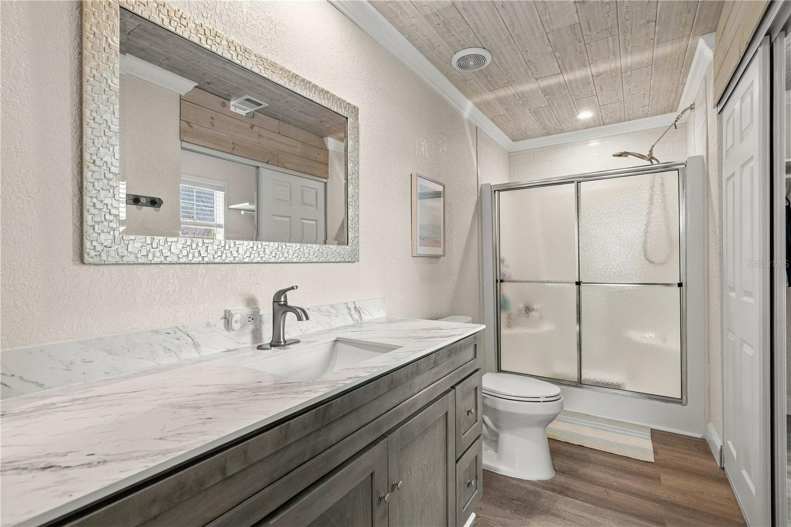 Primary EnSuite with Walk in Shower - 2567 CAYMAN CIR #R25, ZELLWOOD