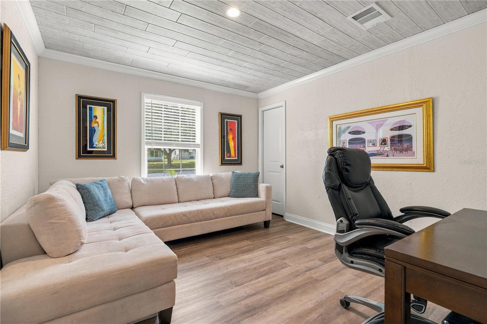 Guest Bedroom makes a perfect office w/Walk-in Closet - 2567 CAYMAN CIR #R25, ZELLWOOD