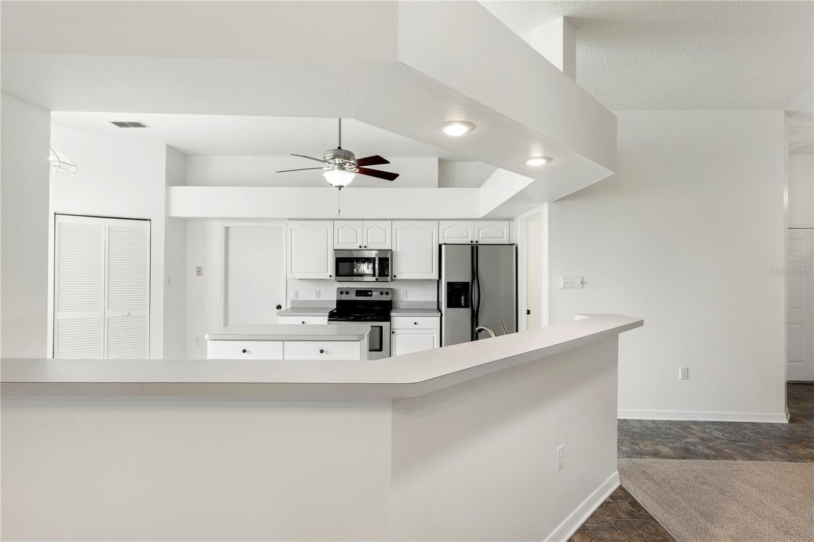Single Family Residence at 5761 MACAW PL, LAKELAND, photo 9 of 29