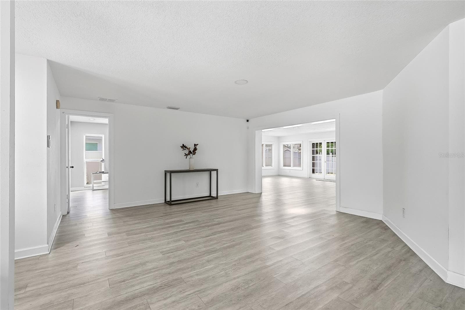 Single Family Residence at 4206 WINDTREE DR, TAMPA, photo 11 of 53