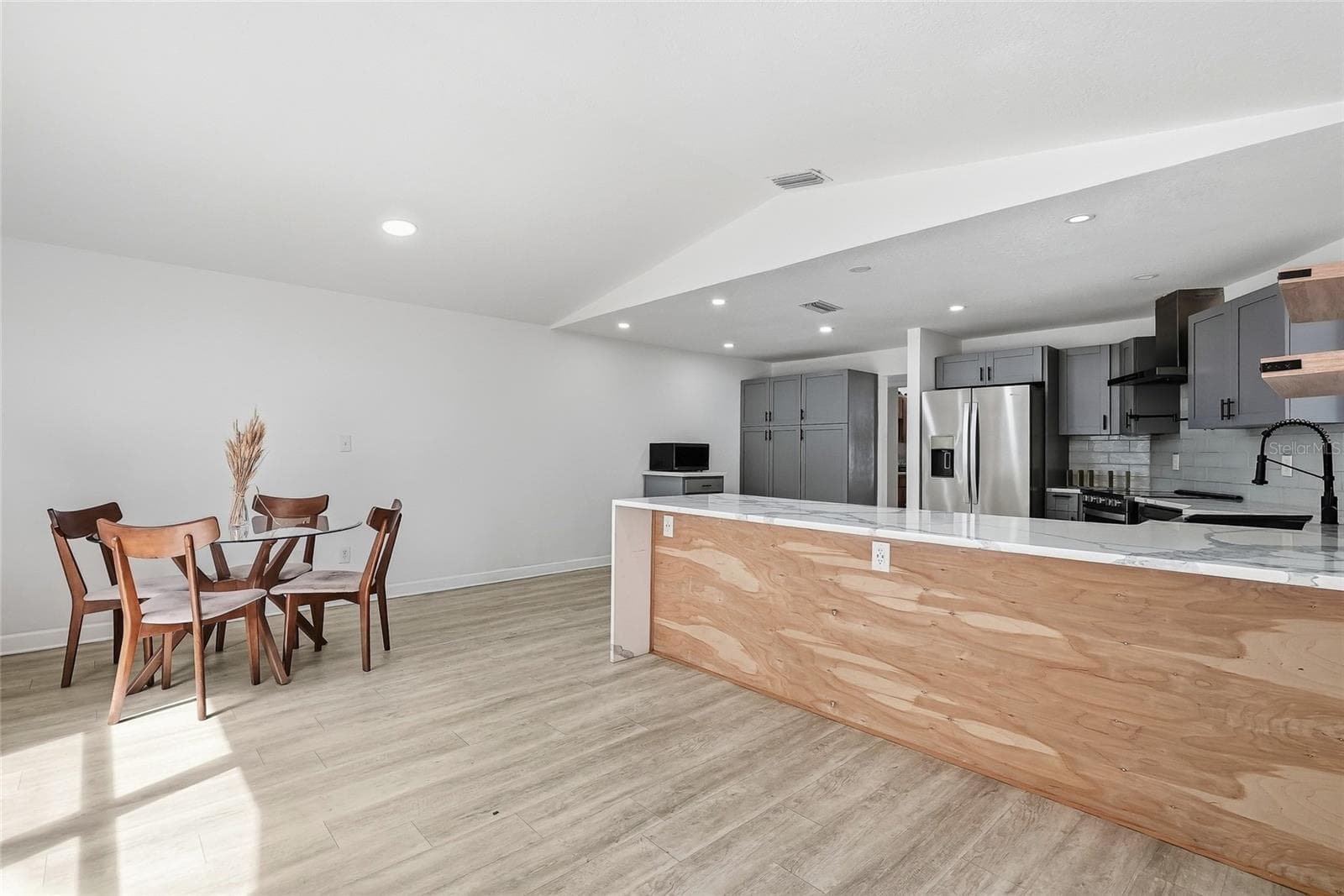 Single Family Residence at 4206 WINDTREE DR, TAMPA, photo 17 of 53