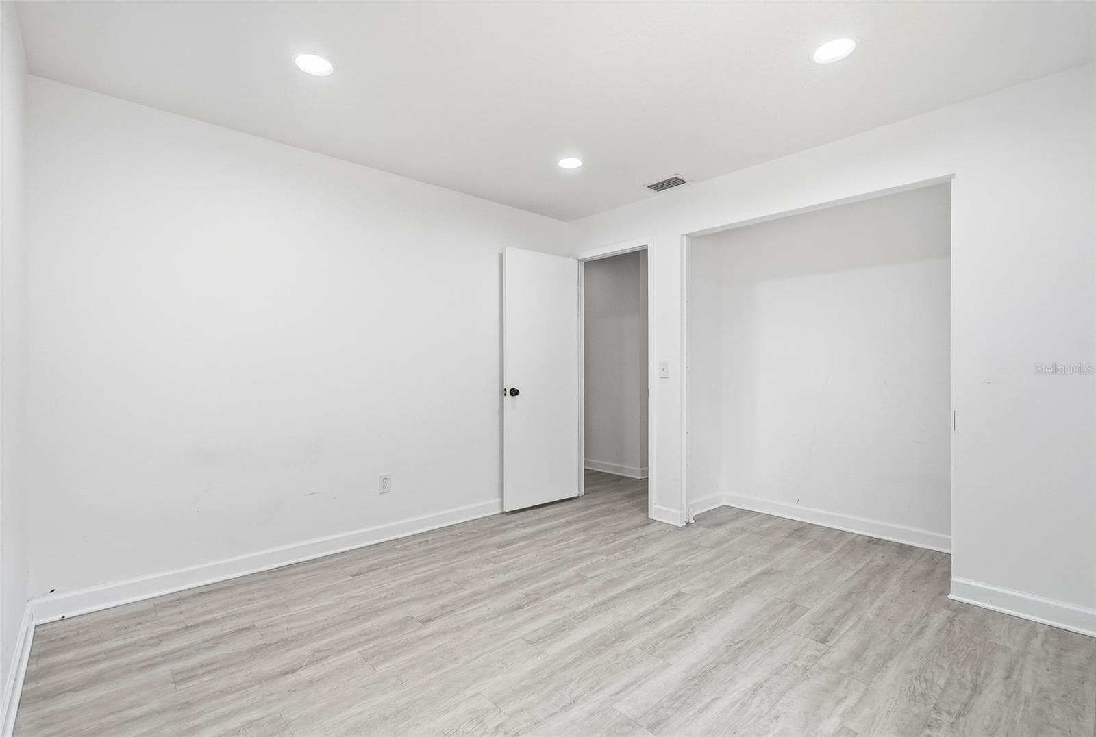 Single Family Residence at 4206 WINDTREE DR, TAMPA, photo 28 of 53