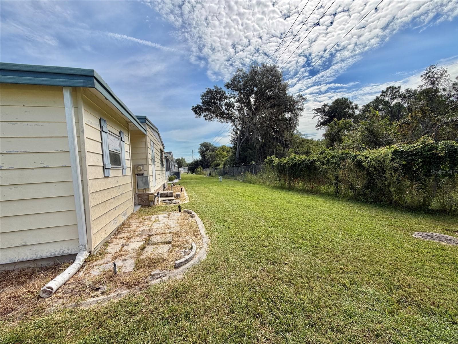 Mobile Home at 113 PYRACANTHA LN, LEESBURG, photo 48 of 52