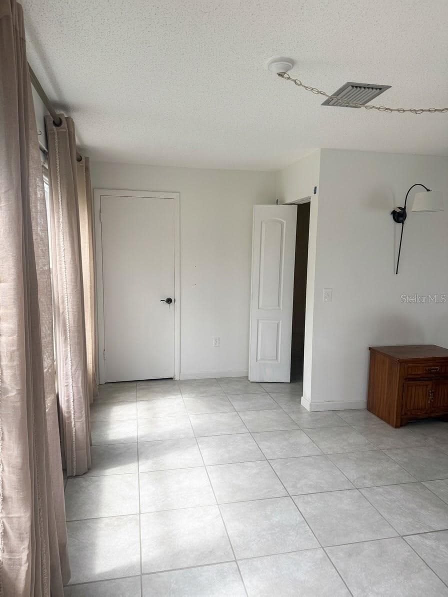Condominium at 5623 80TH ST N #415, ST PETERSBURG, photo 21 of 28