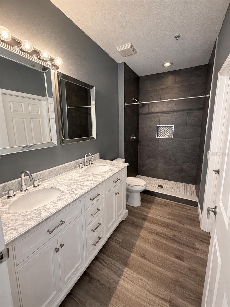 Townhouse at 2388 GRAND CENTRAL PKWY #8, ORLANDO, photo 4 of 14