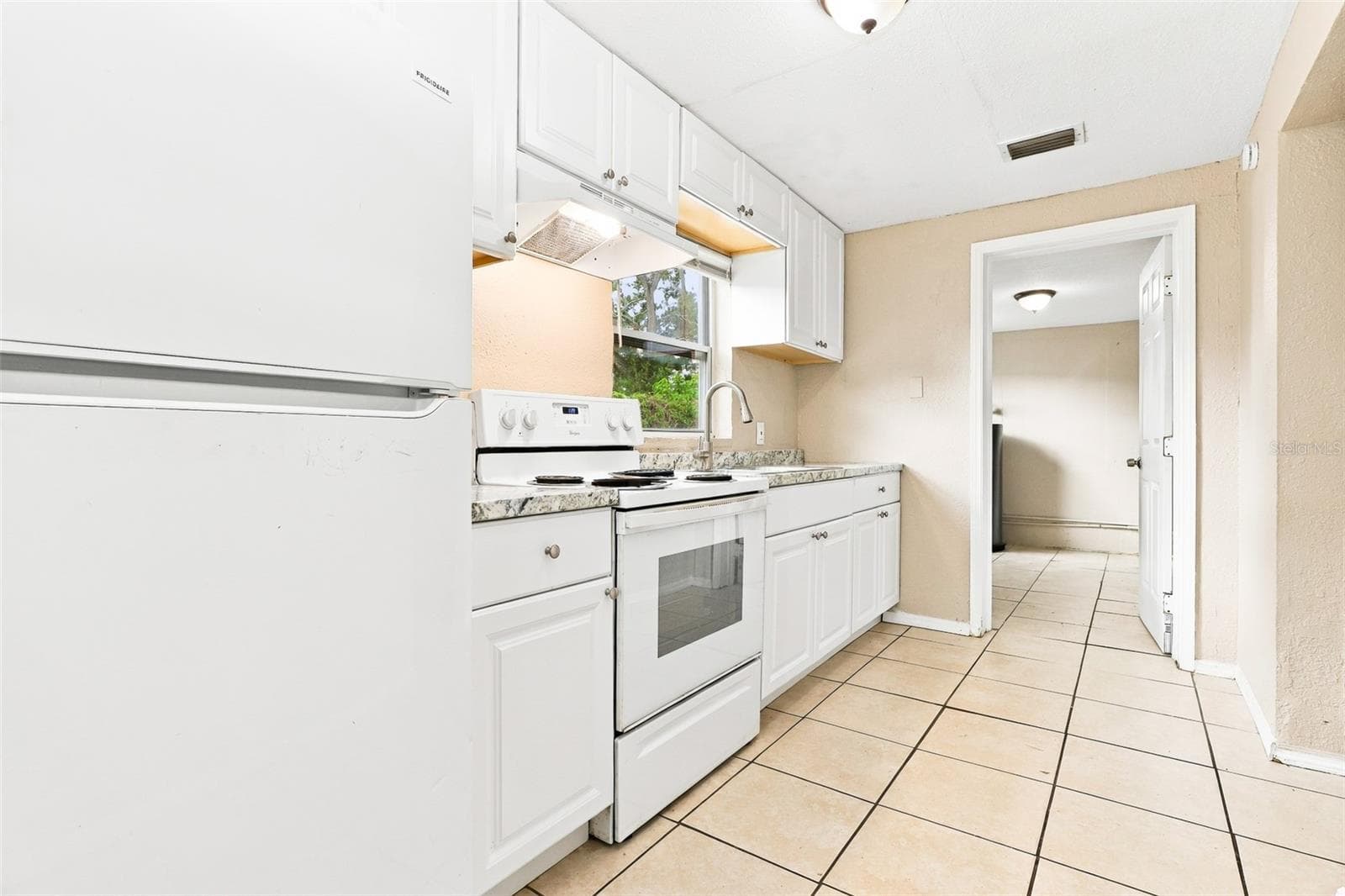 Single Family Residence at 2313 W RIO VISTA AVE, TAMPA, photo 16 of 36