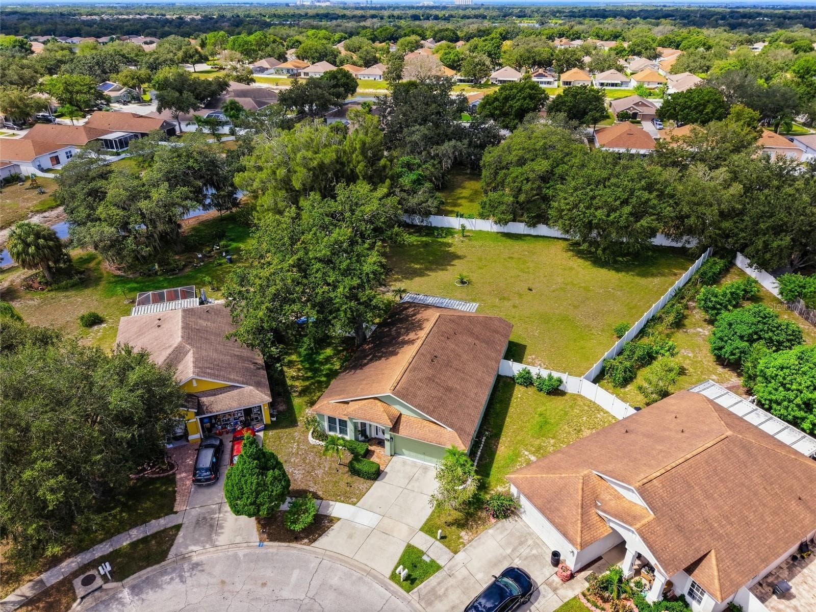 Oversized lot—perfect for a future pool and outdoor living! - 12402 TREE POINTE CT, RIVERVIEW