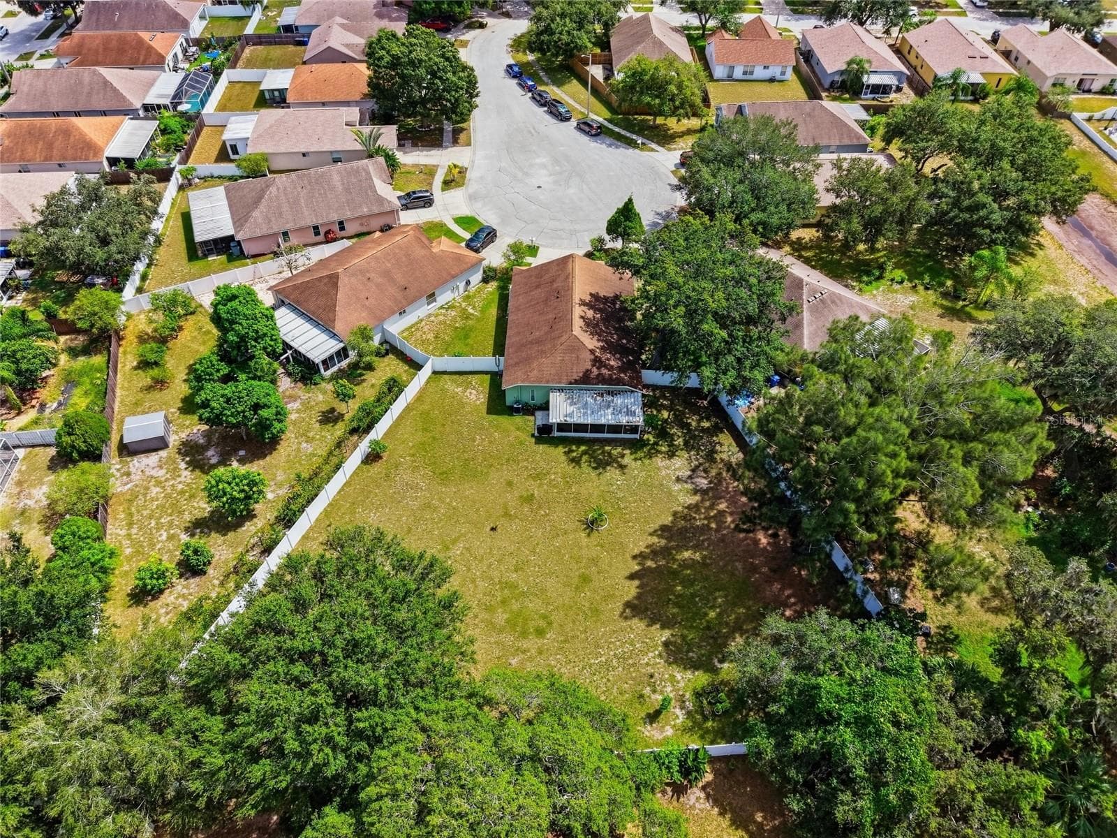 Single Family Residence at 12402 TREE POINTE CT, RIVERVIEW, photo 3 of 43