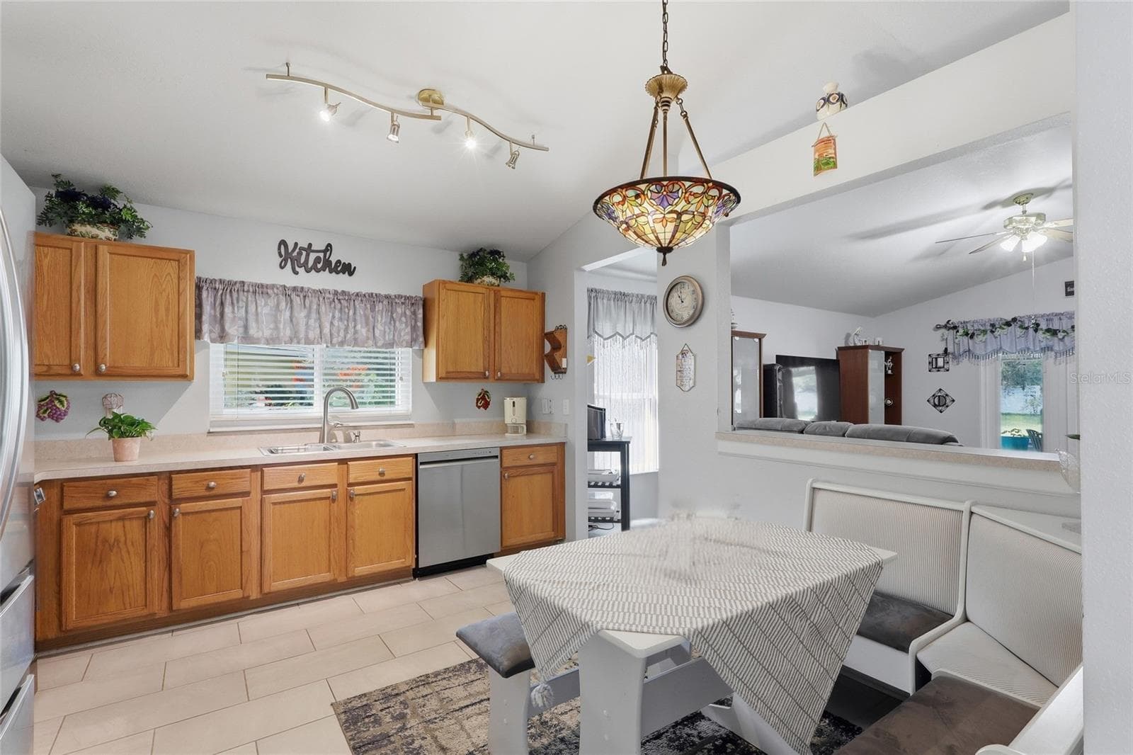Single Family Residence at 12402 TREE POINTE CT, RIVERVIEW, photo 9 of 43