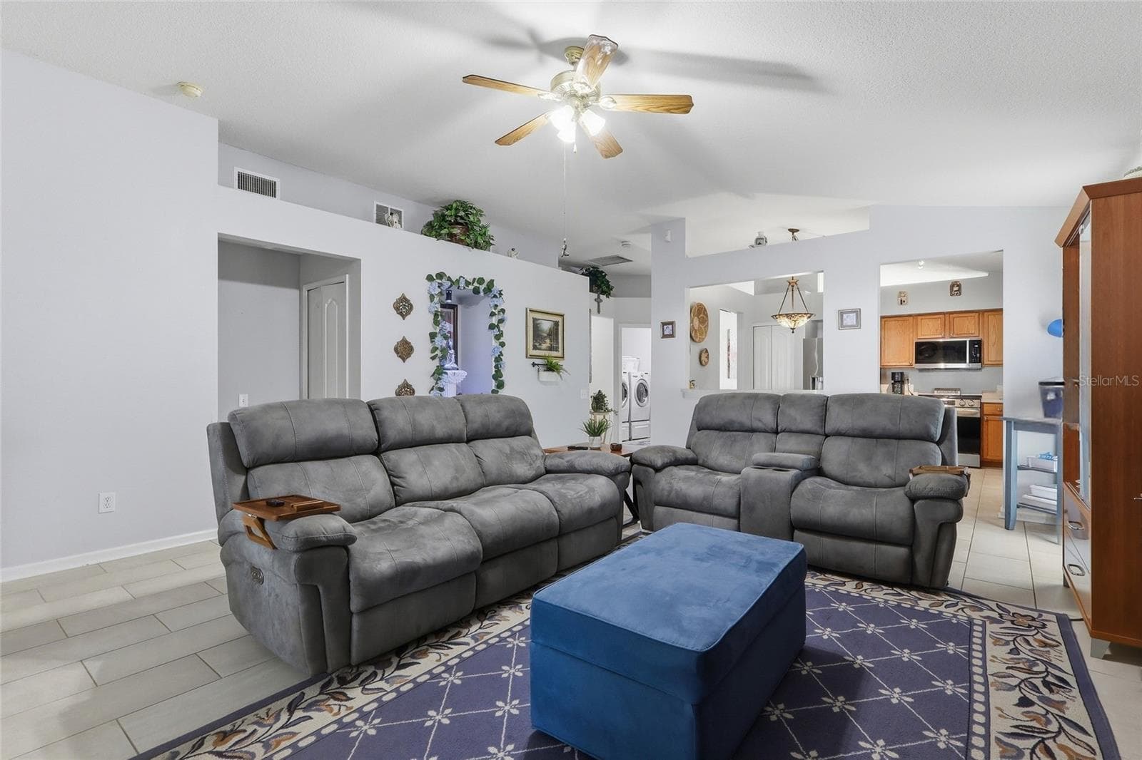 Single Family Residence at 12402 TREE POINTE CT, RIVERVIEW, photo 12 of 43