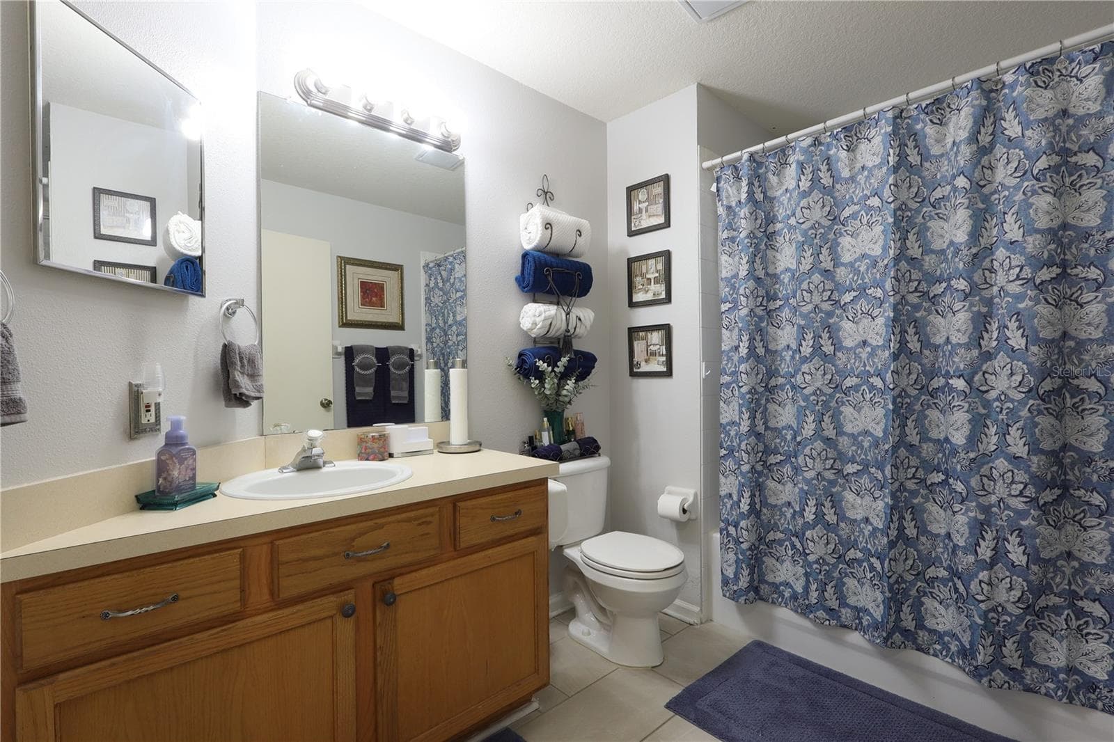Second bathroom - 12402 TREE POINTE CT, RIVERVIEW