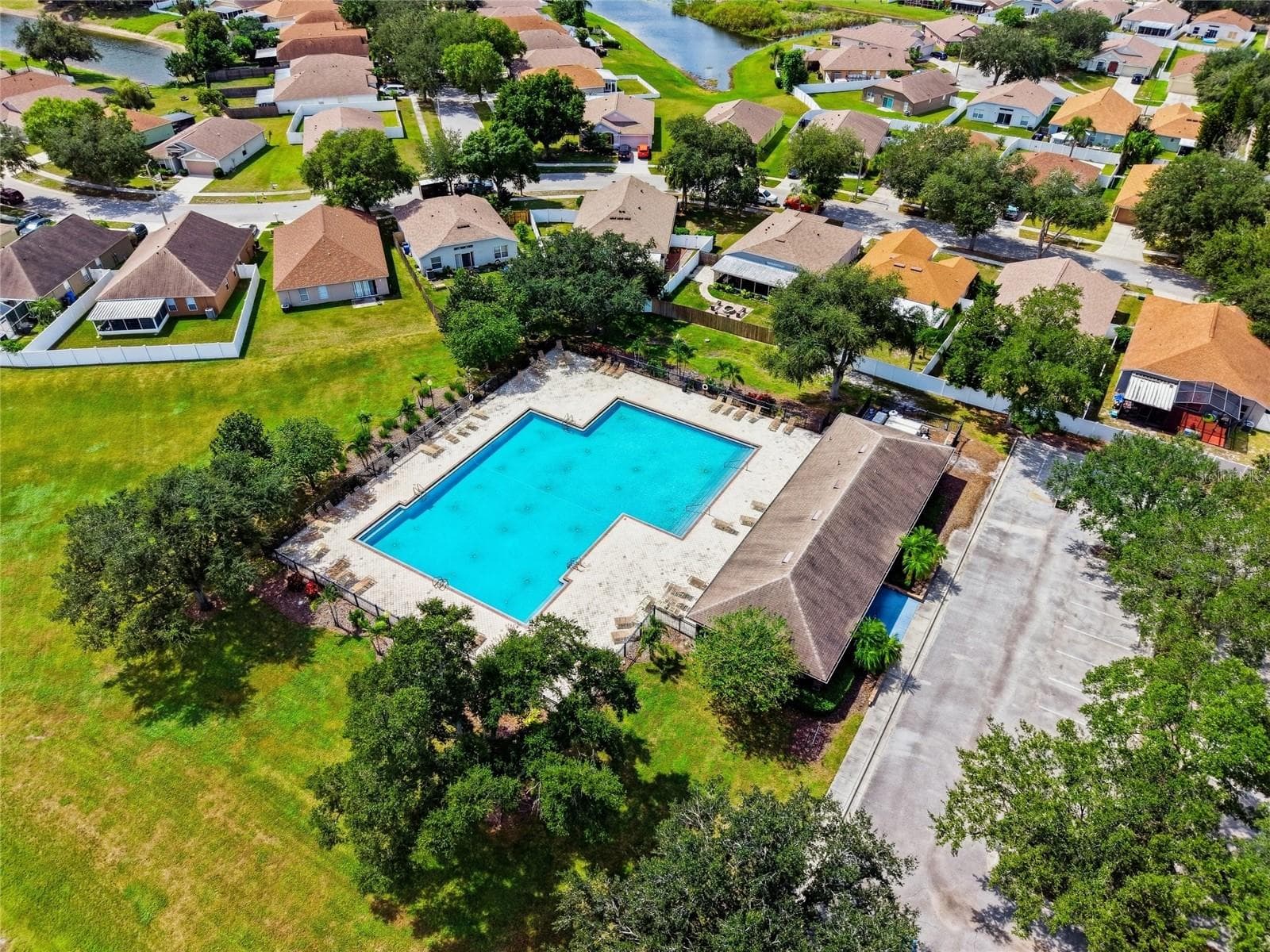 Single Family Residence at 12402 TREE POINTE CT, RIVERVIEW, photo 37 of 43