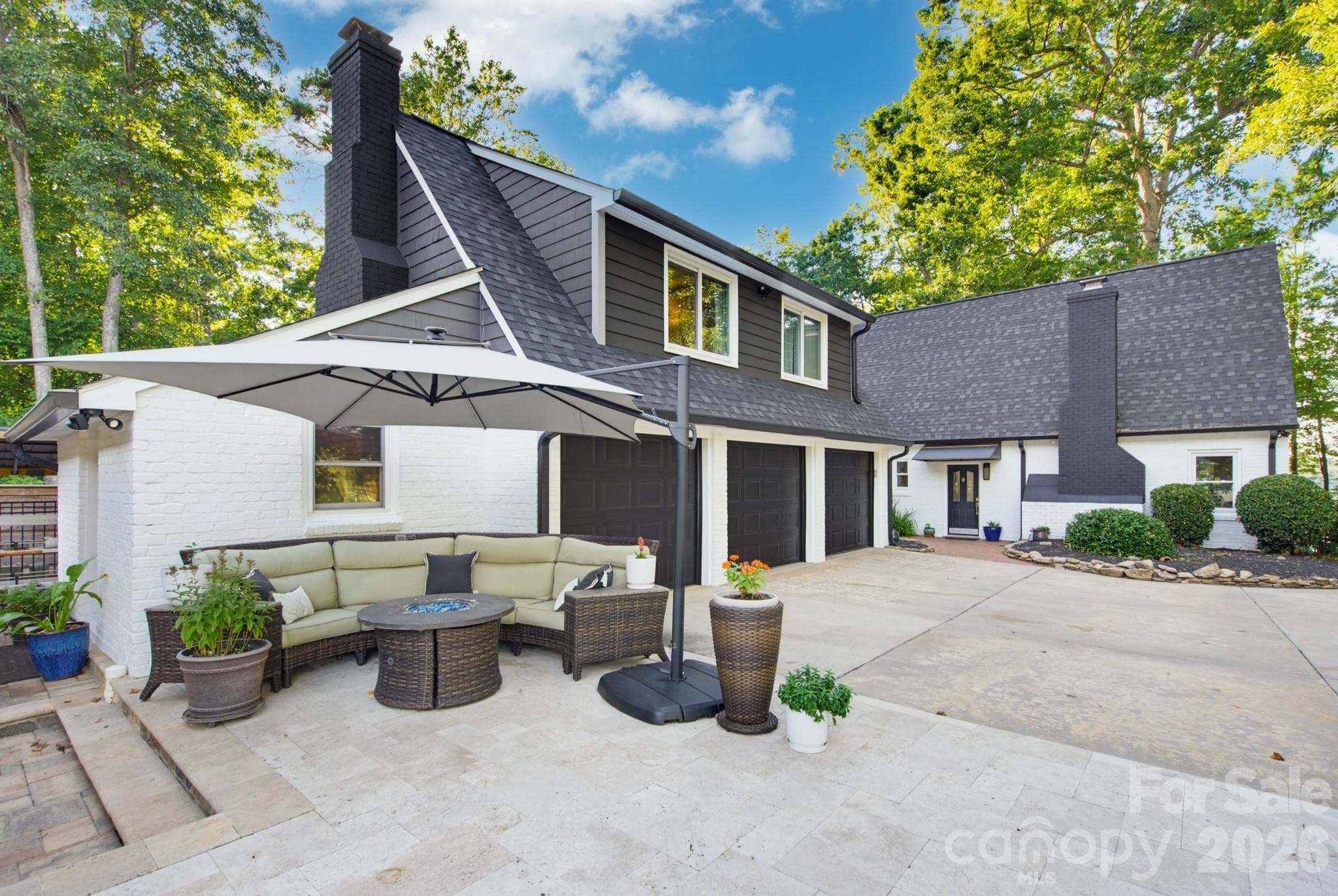 Single Family Residence at 5401 Mountain Point Lane, Charlotte, photo 9 of 48