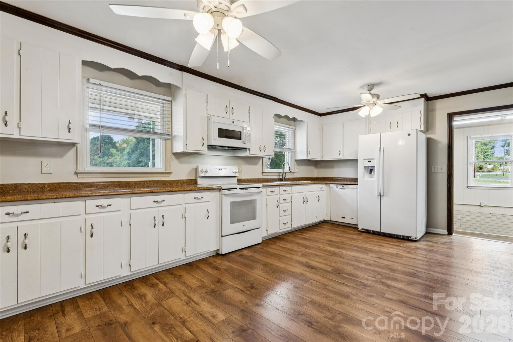 Single Family Residence at 5560 Roberta Road, Harrisburg, photo 5 of 41