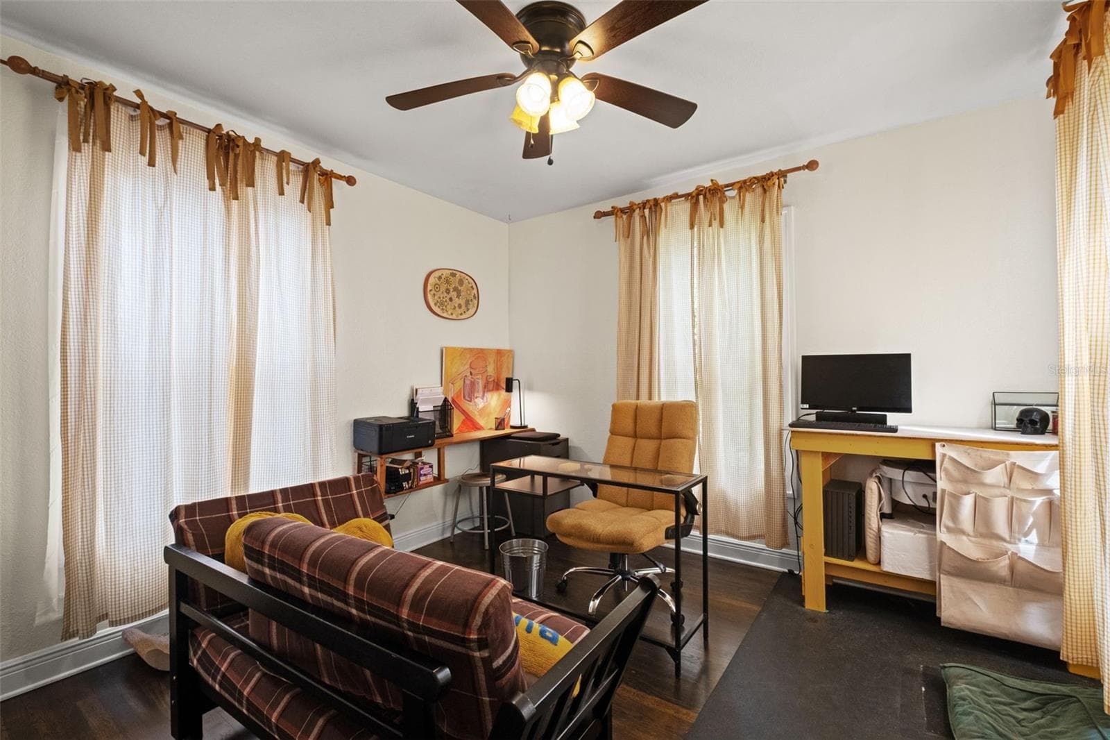 Single Family Residence at 803 E HOLLYWOOD ST, TAMPA, photo 21 of 50