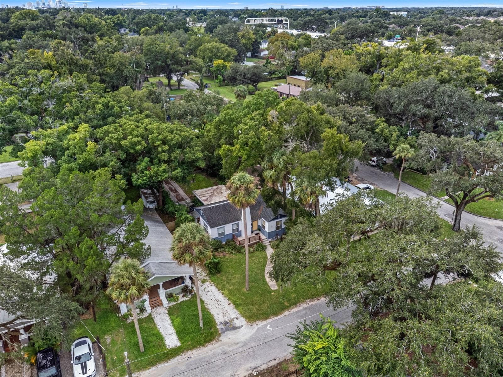 Single Family Residence at 803 E HOLLYWOOD ST, TAMPA, photo 43 of 50