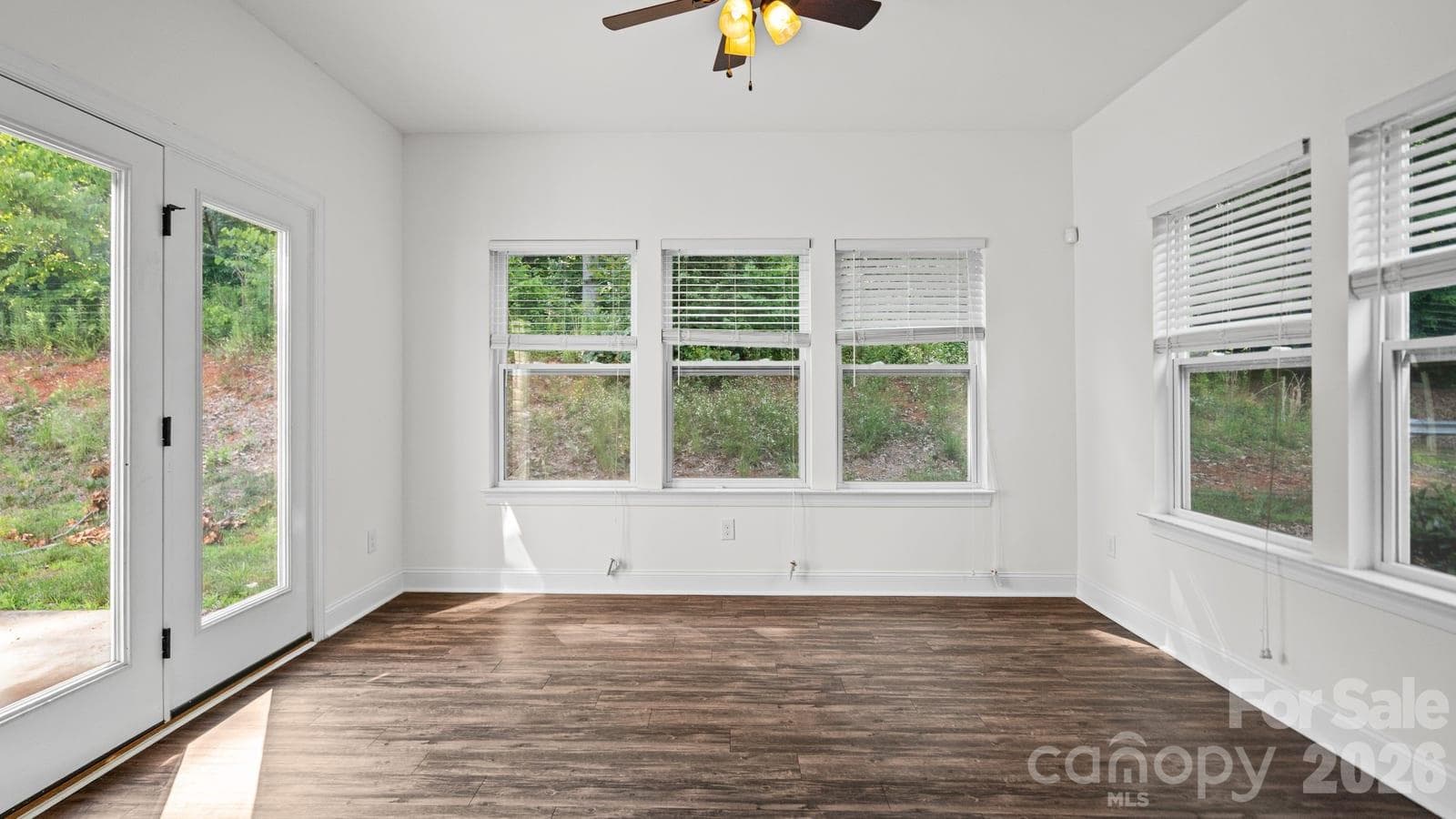 Single Family Residence at 7235 Barefoot Forest Drive, Charlotte, photo 17 of 48