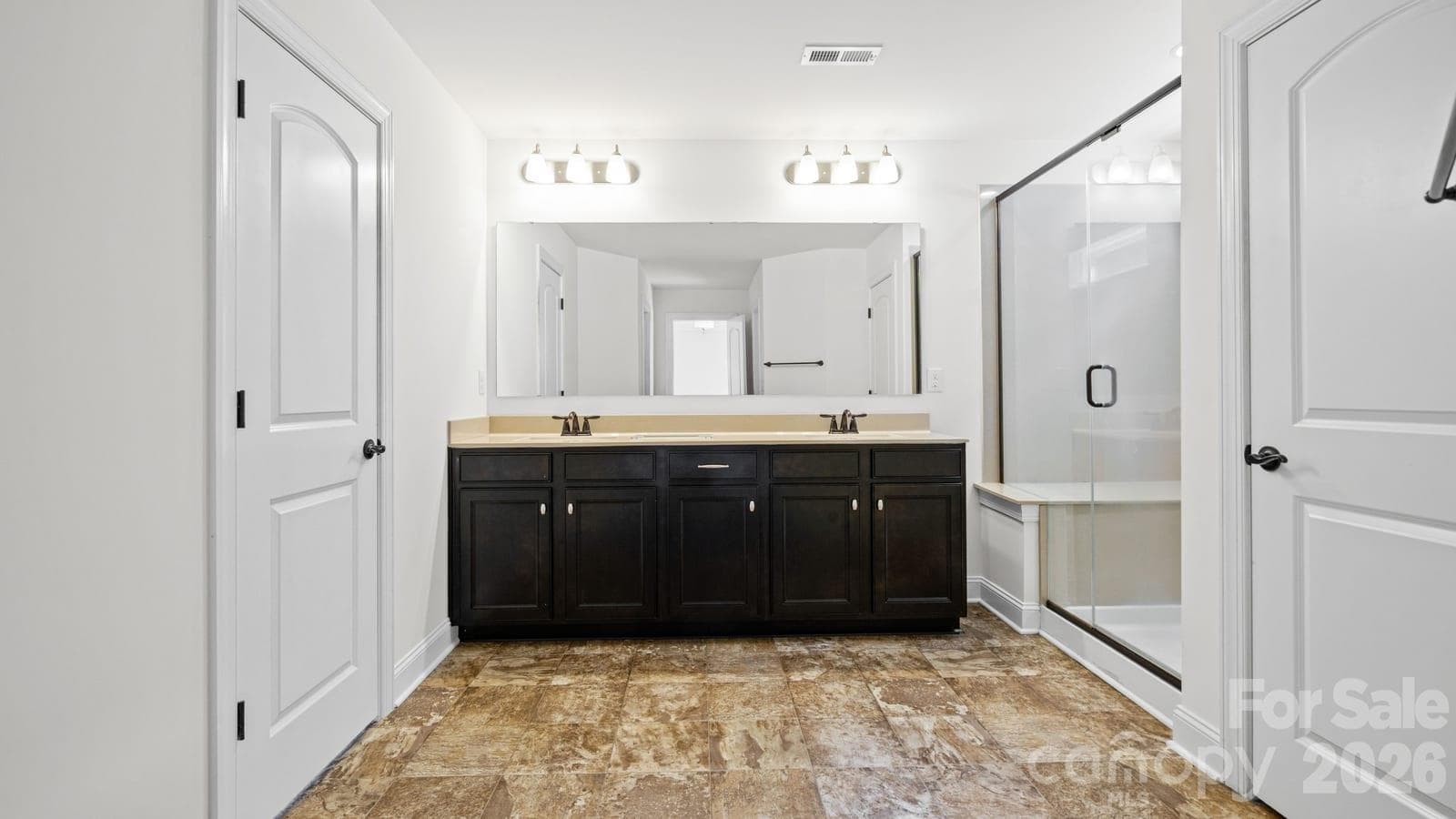 Single Family Residence at 7235 Barefoot Forest Drive, Charlotte, photo 31 of 48