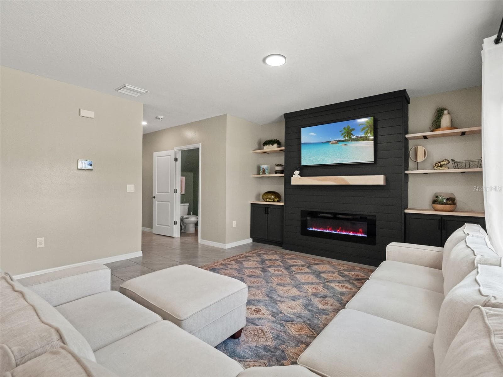Single Family Residence at 8351 CLAW GLADES LOOP, WESLEY CHAPEL, photo 24 of 35