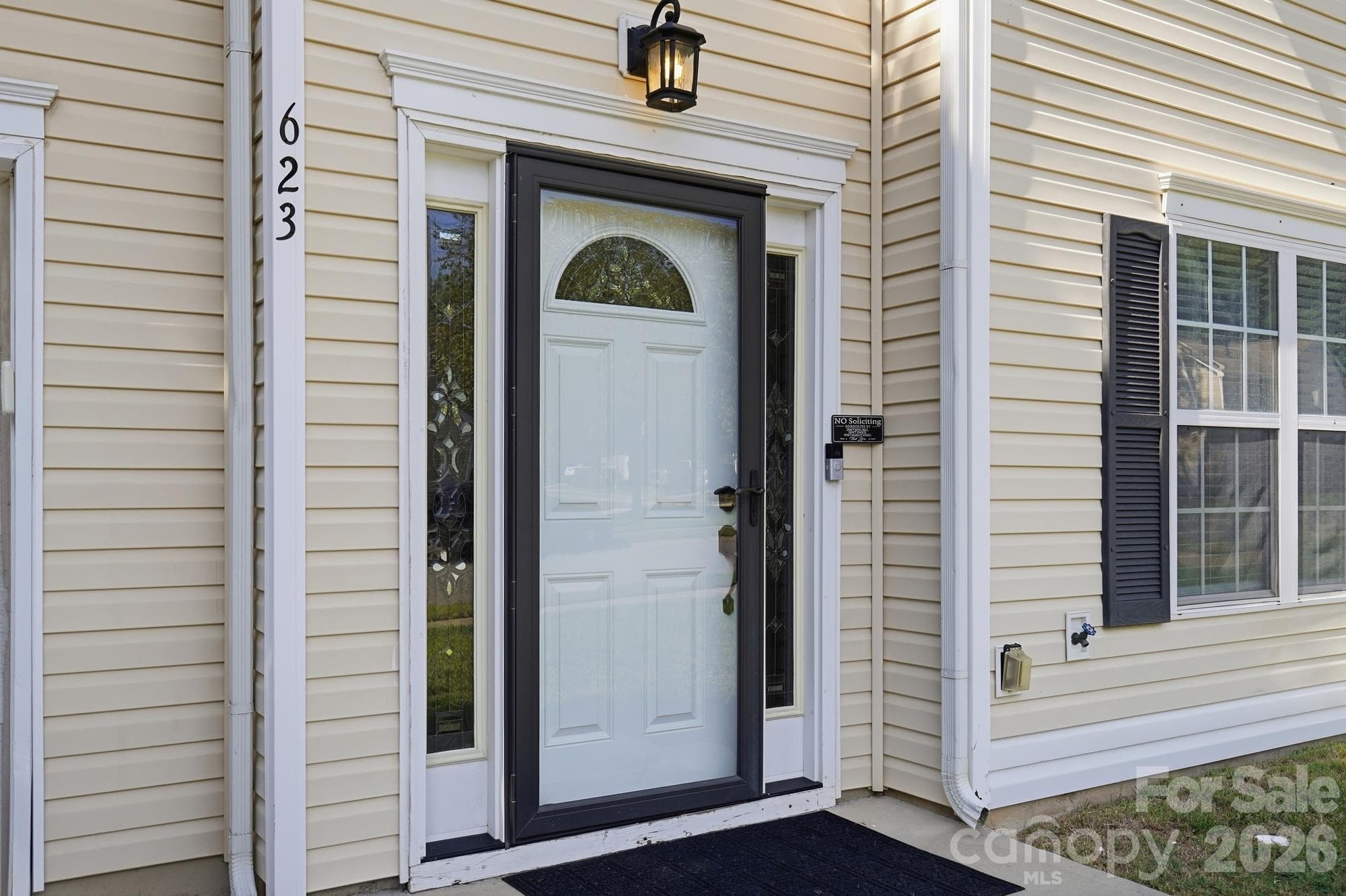 Single Family Residence at 623 Finborough Court, Charlotte, photo 11 of 37