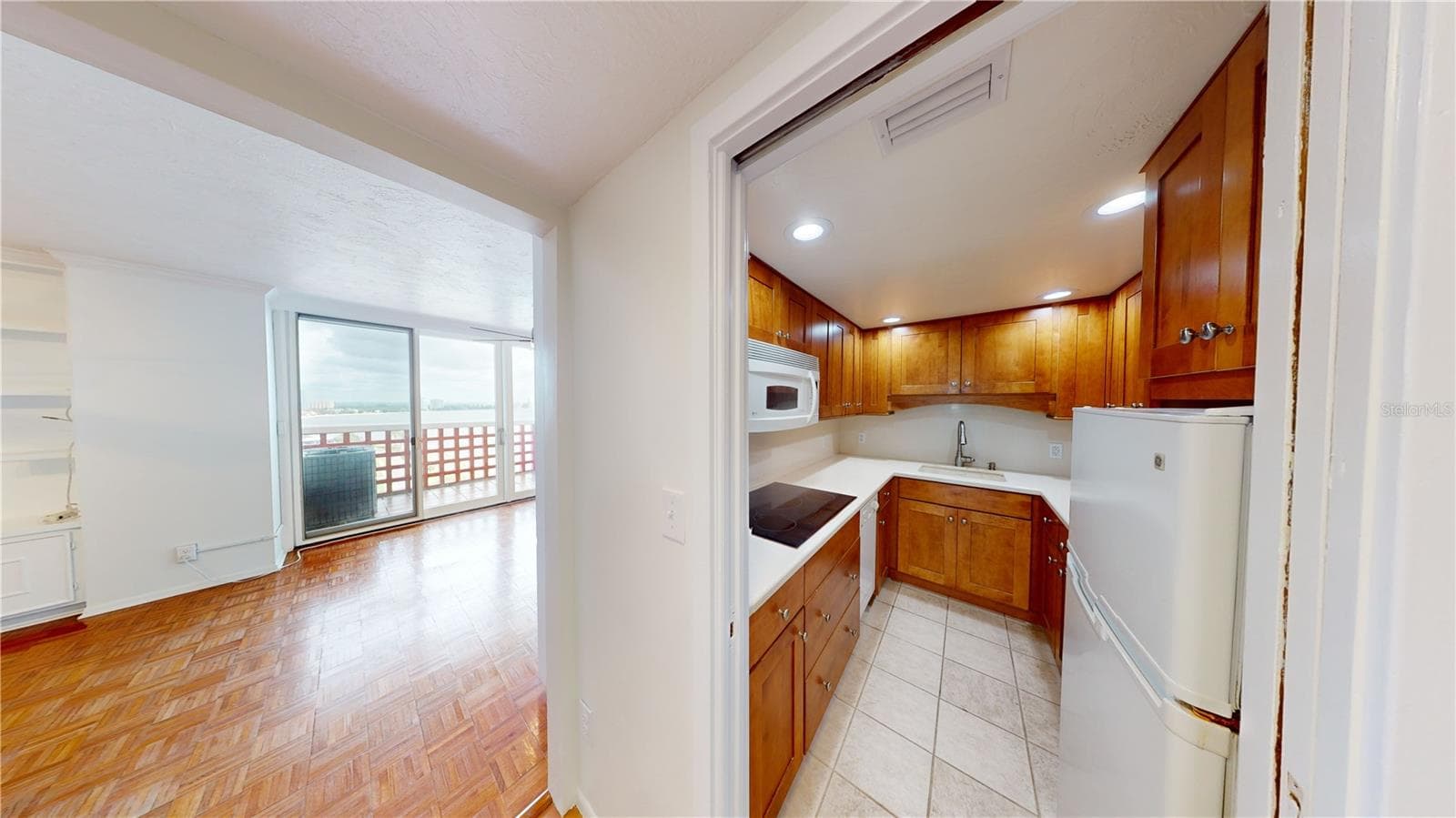 Condominium at 4015 BAYSHORE BLVD #15C, TAMPA, photo 4 of 42
