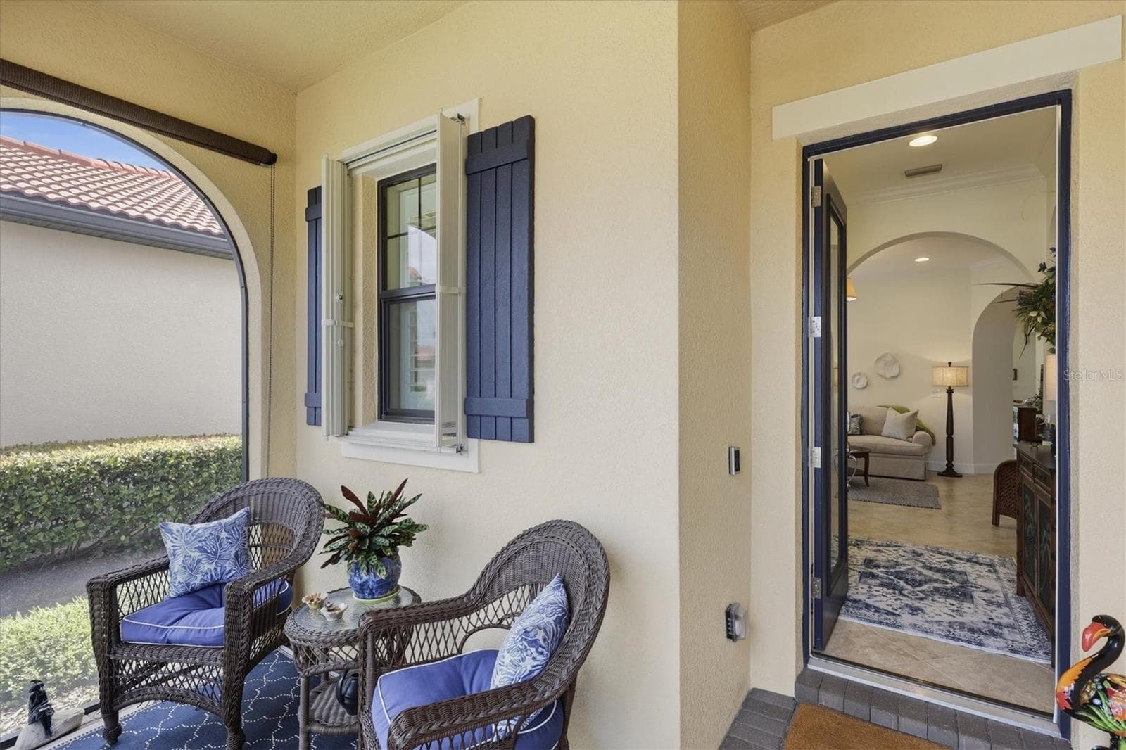 Single Family Residence at 10441 CROOKED CREEK DR, VENICE, photo 9 of 99