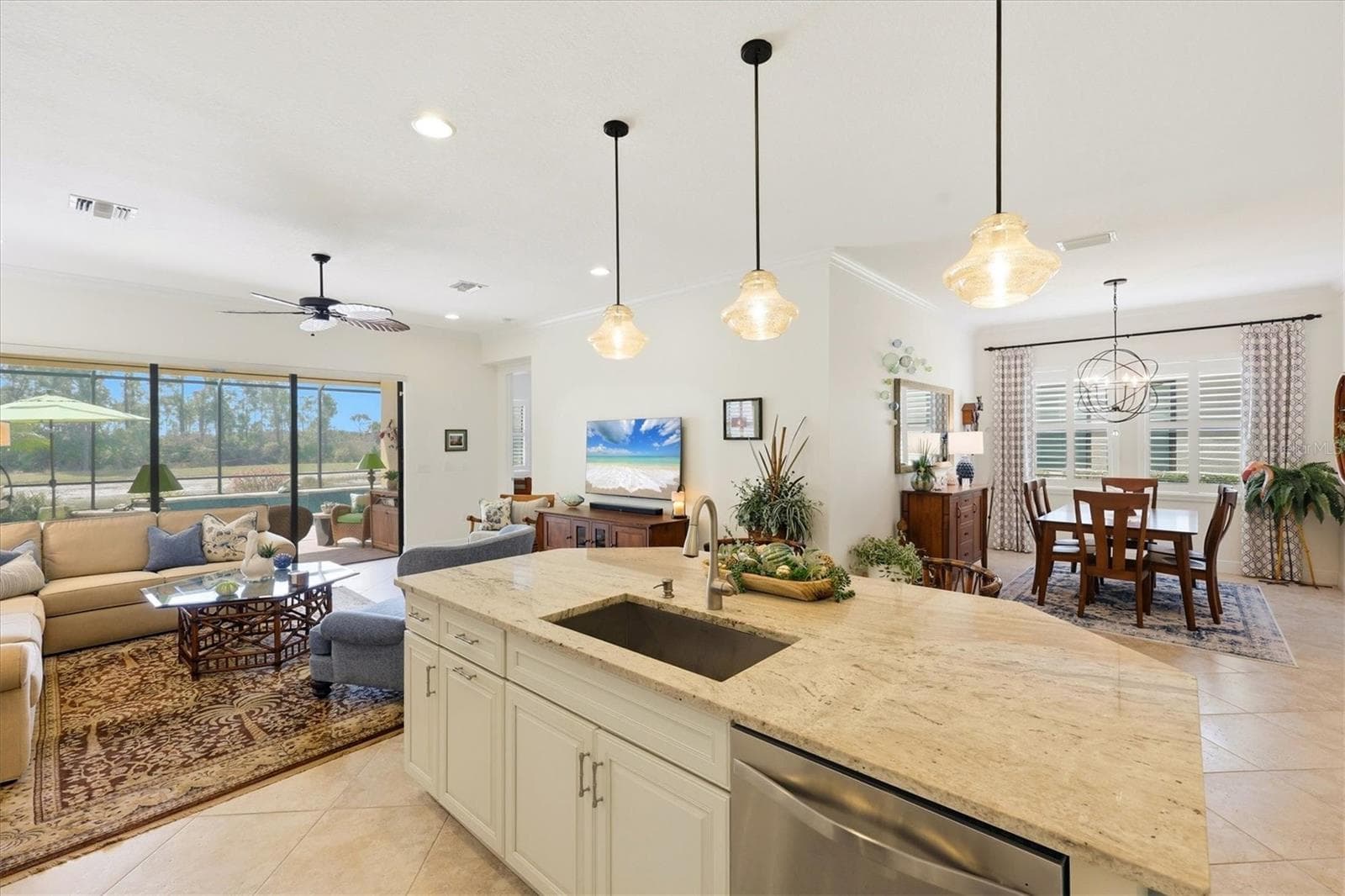 Single Family Residence at 10441 CROOKED CREEK DR, VENICE, photo 14 of 99