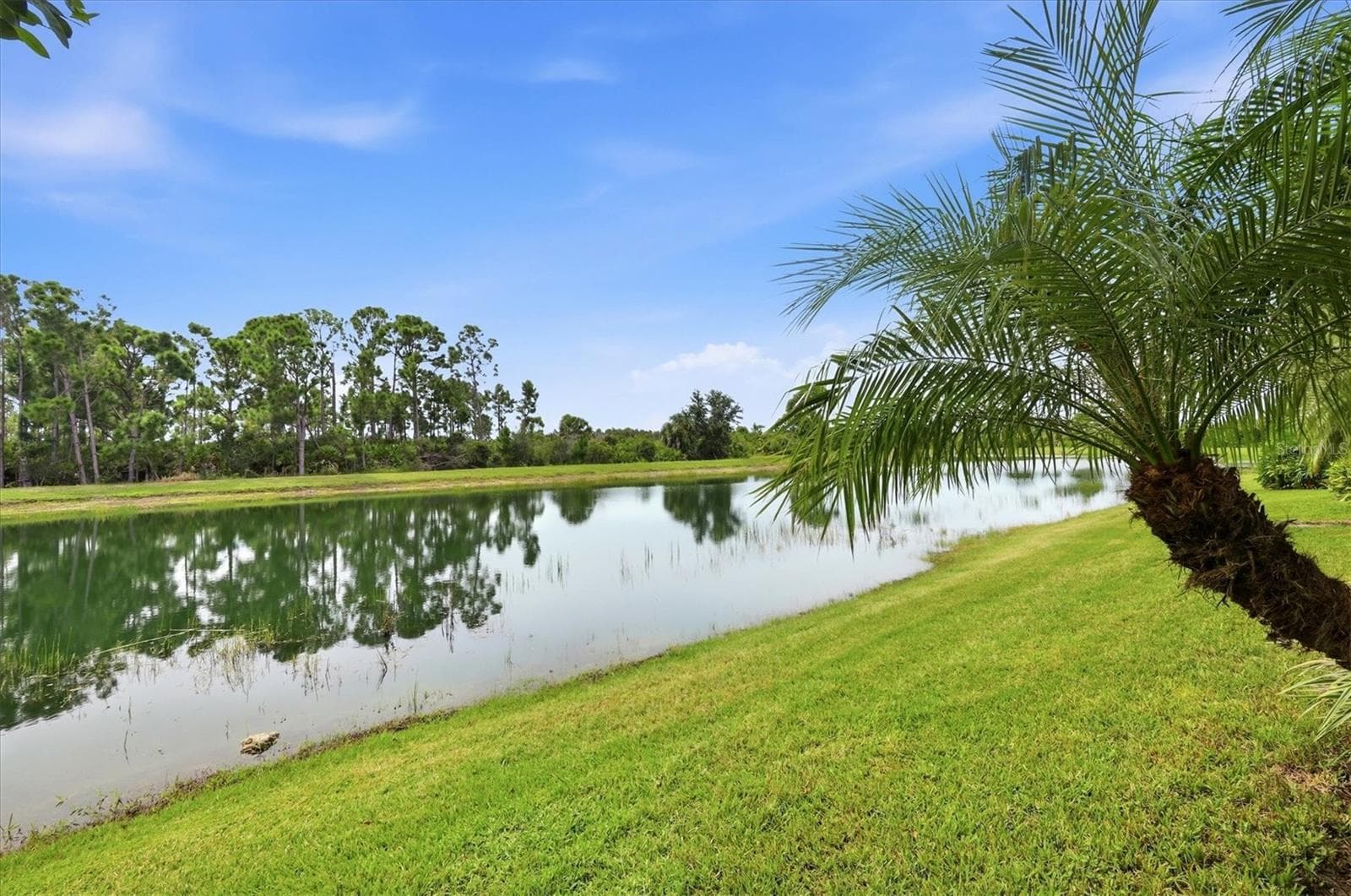 Single Family Residence at 10441 CROOKED CREEK DR, VENICE, photo 21 of 99