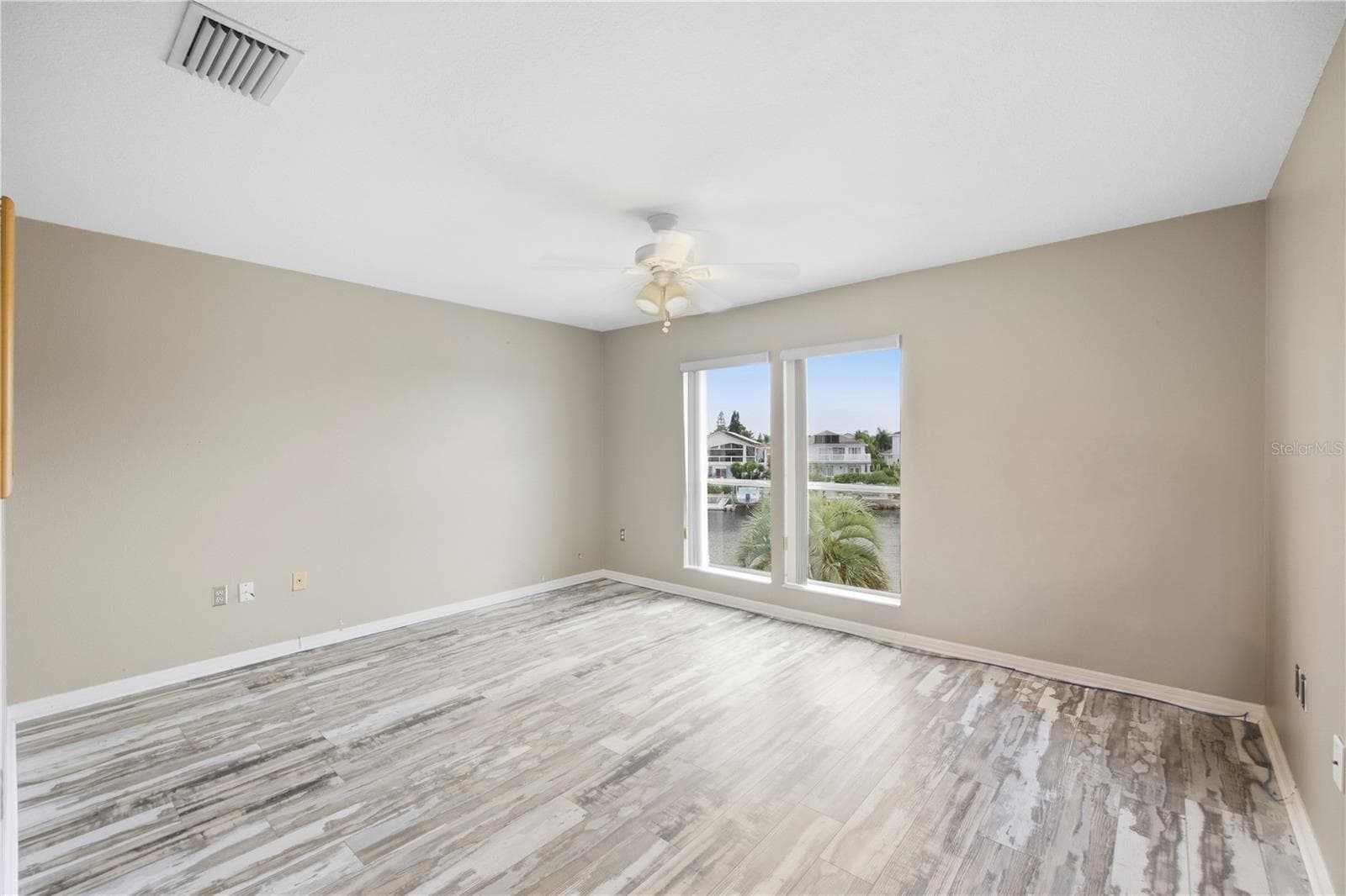 One of Two Primary Suites in the home! This is level 2. - 6244 SPOONBILL DR, NEW PORT RICHEY
