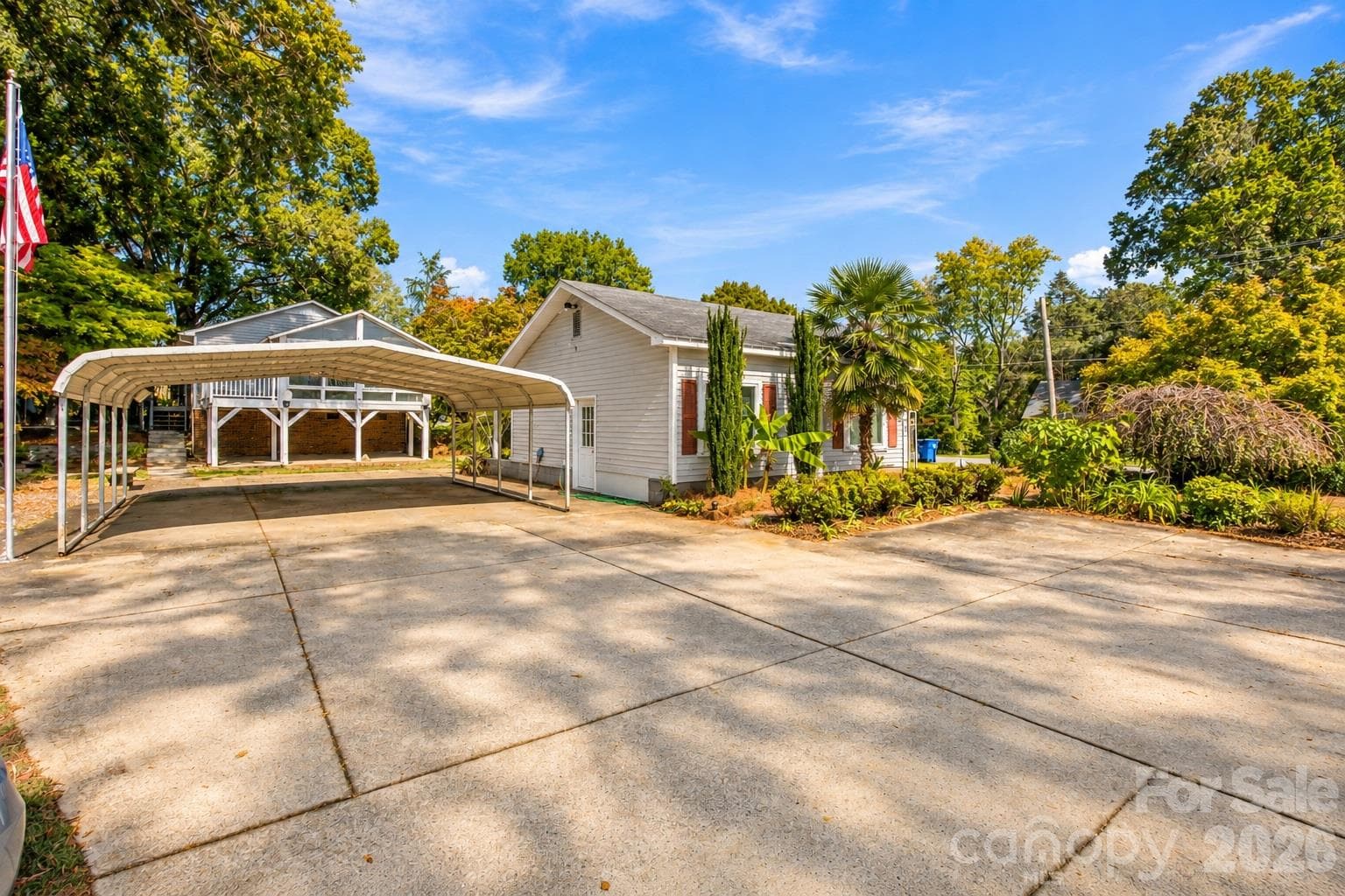 2 car carport plenty of parking - 217 23rd Street NW, Hickory