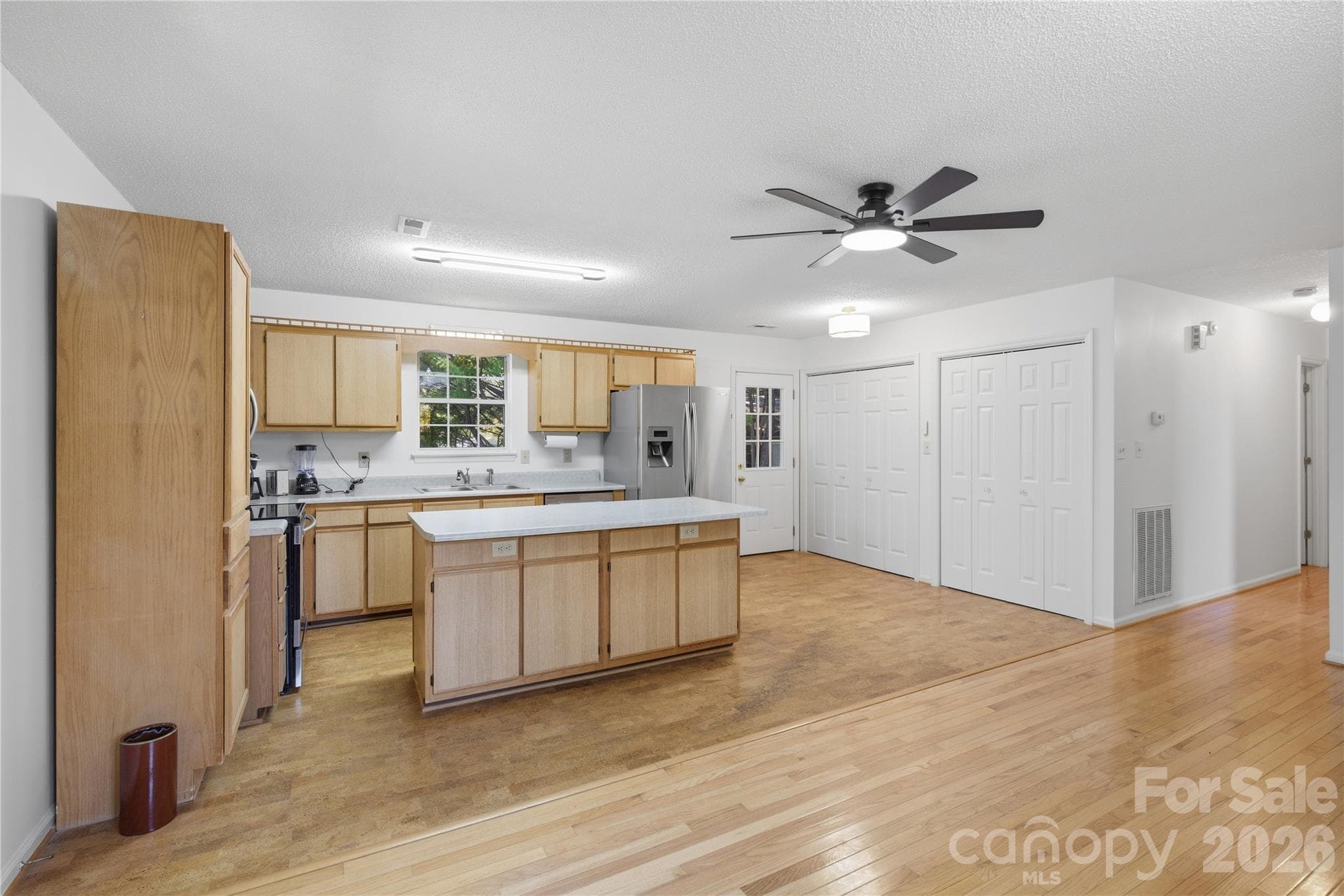 Single Family Residence at 217 23rd Street NW, Hickory, photo 18 of 28