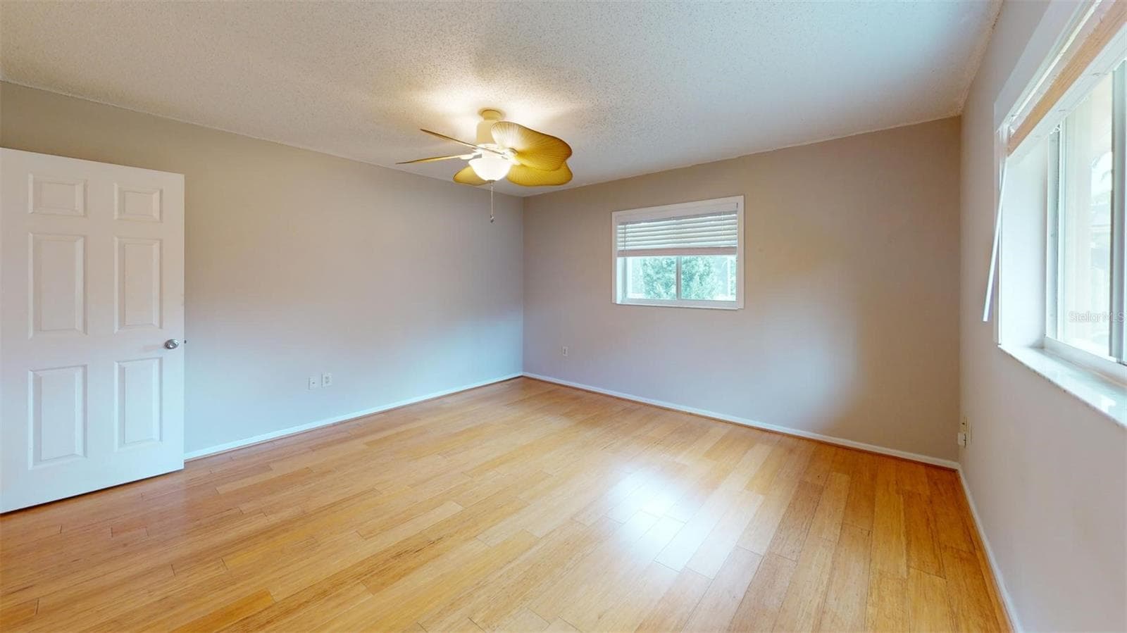 Single Family Residence at 147 HOURGLASS DR, VENICE, photo 17 of 31