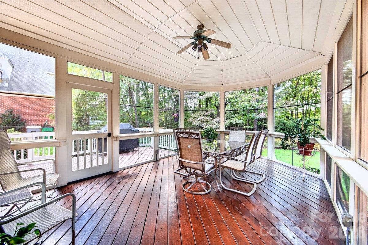 Single Family Residence at 5919 Derry Hill Place, Charlotte, photo 2 of 43